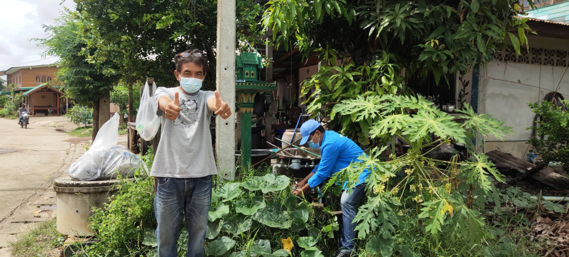 กปภ.สาขากำแพงเพชร สั่งลุย!! ส่ง Mr.ประปา ลุยเดี่ยว ตรวจสอบน้ำไม่ไหลลานกระบือ