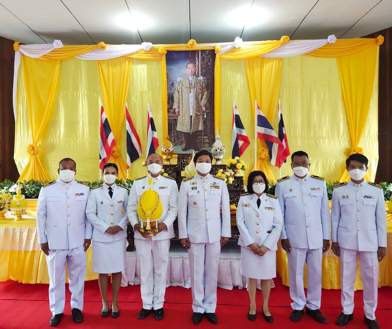 กปภ.สาขาท่ามะกา ร่วมพิธีทำบุญตักบาตรถวายเป็นเป็นพระราชกุศล, พิธีวางพานพุ่มดอกไม้และพิธีถวายบังคม  เนื่องในวันคล้ายวันพระบรมราชสมภพ พระบาทสมเด็จพระบรมชนกาธิเบศร มหาภูมิพลอดุลยเดชมหาราช บรมนาถบพิตร วันชาติ และวันพ่อแห่งชาติ ประจำปี 2564