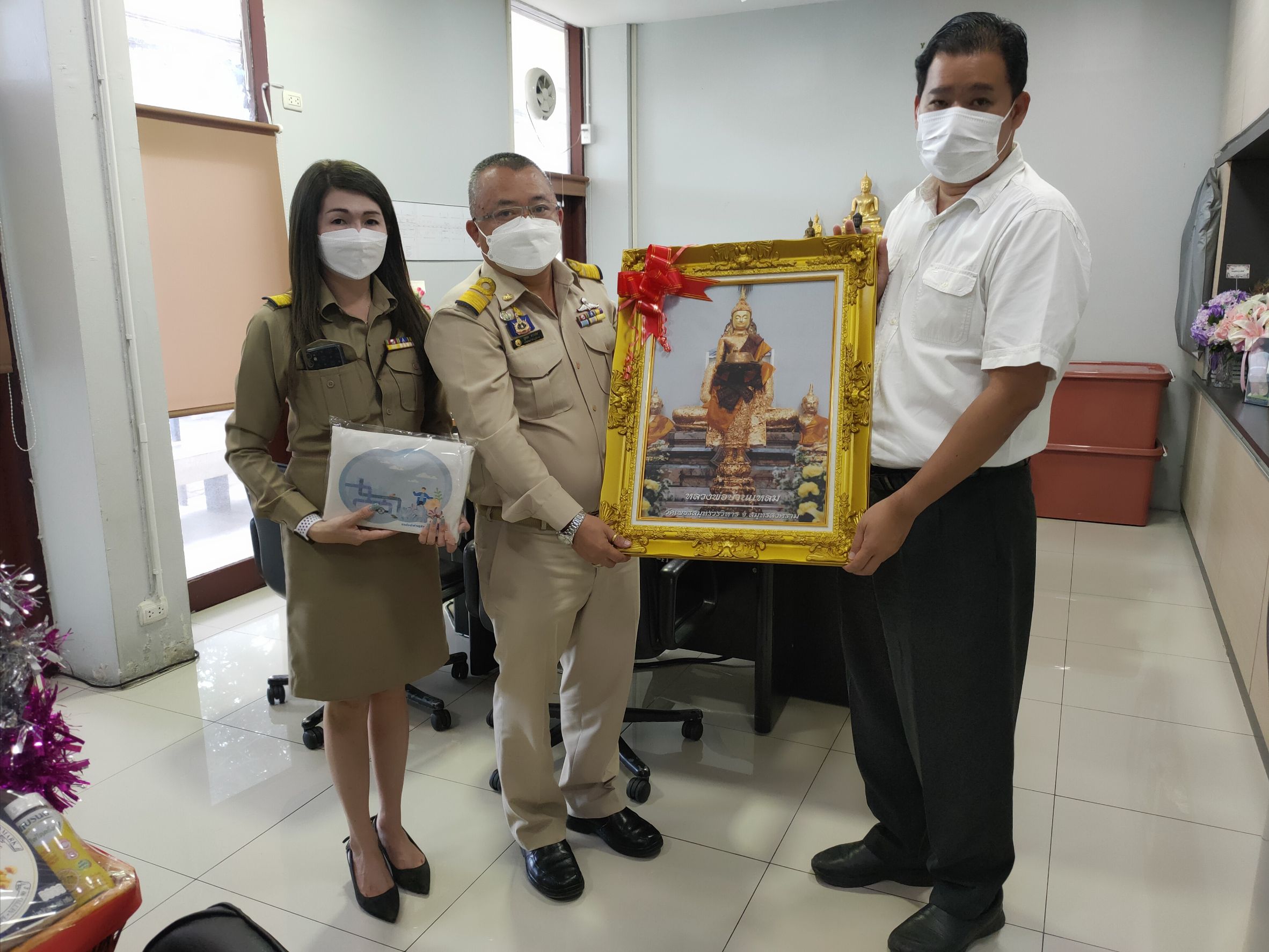 กปภ.สาขาสมุทรสาคร เข้าพบผู้อำนวยการแขวงทางหลวงสมุทรสาคร เนื่องในโอกาสสวัสดีปีใหม่