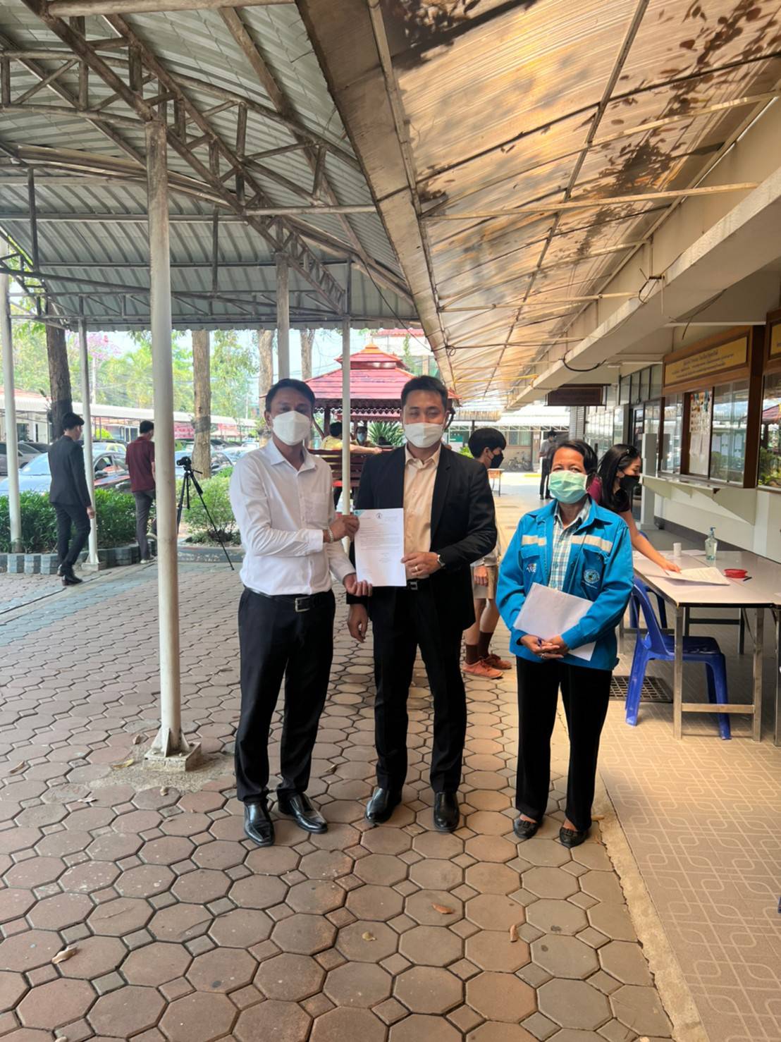 กปภ.สาขากาญจนบุรี ออกติดตามหนี้ค้างชำระค่าน้ำประปา