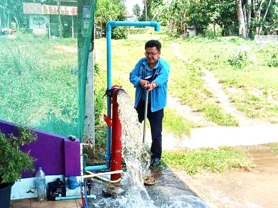 การประปาส่วนภูมิภาคสาขากระบี่ ดำเนินการตามแผนงานบริการและควบคุมน้ำสูญเสีย โบล์วน้ำเพื่อระบายตะกอนในเส้นท่อ