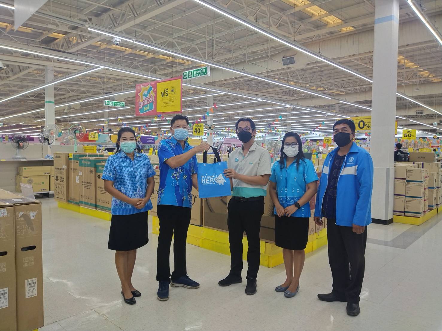 กปภ.สาขาทุ่งสง ลงพื้นที่พบผู้ใช้น้ำรายใหญ่ ภายใต้กิจกรรมมุ่งมั่นเพื่อปวงชน เติมใจให้กัน ครั้งที่ 2/2565