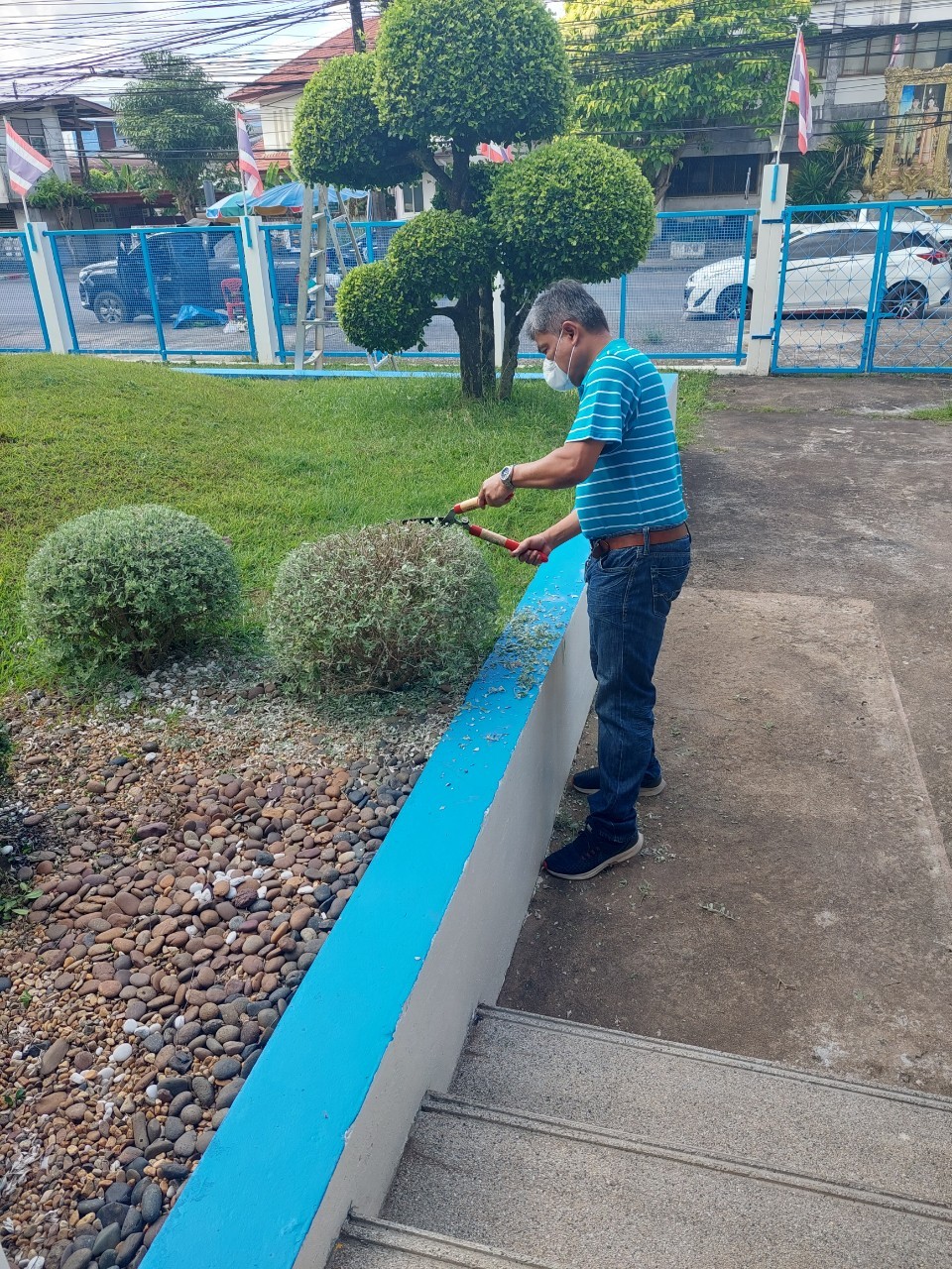 การประปาส่วนภูมิภาคสาขาชุมพรจัดกิจกรรม Big cleaning day บริเวณรอบสำนักงานเพื่อปรับปรุงภูมิทัศน์