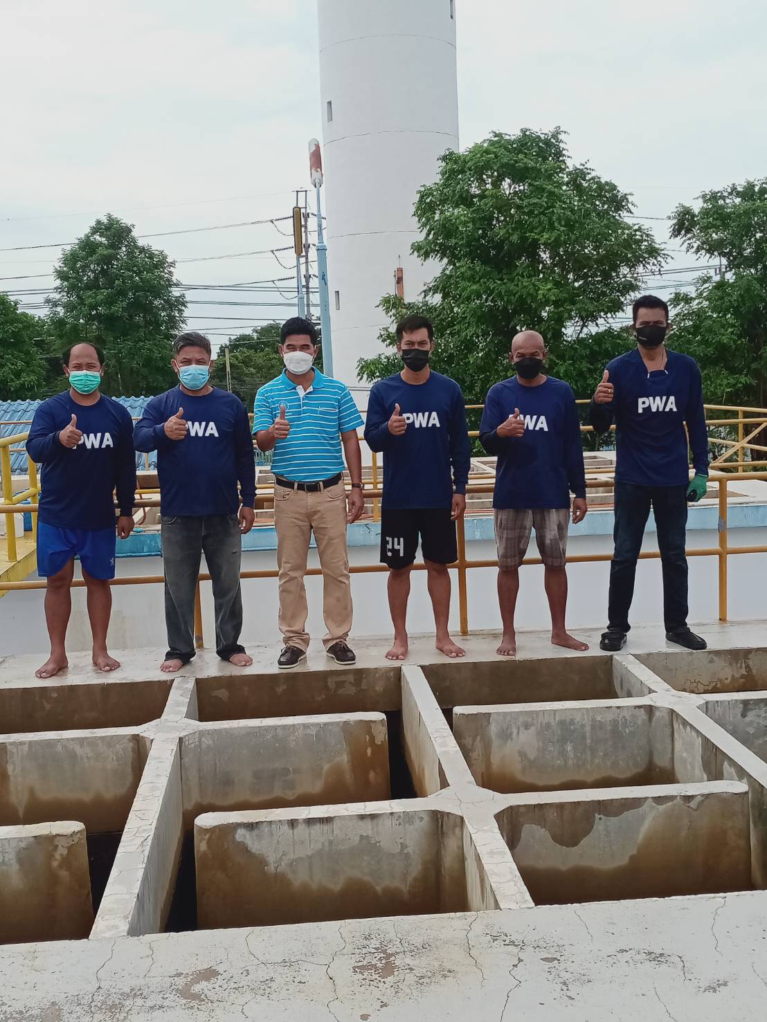 กปภ.สาขาพนมทวน ปฏิบัติตามแผนงานโครงการจัดการน้ำสะอาด WSP ล้างถังตกตะกอนประจำเดือน เมษายน 2565