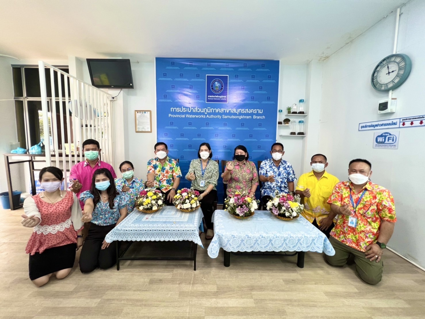 กปภ.สาขาสมุทรสงคราม จัดกิจกรรมสระน้ำพระและรดน้ำขอพรผู้ใหญ่ เนื่องในเทศกาลสงกรานต์ หรือวันขึ้นปีใหม่ไทย ประจำปี 2565