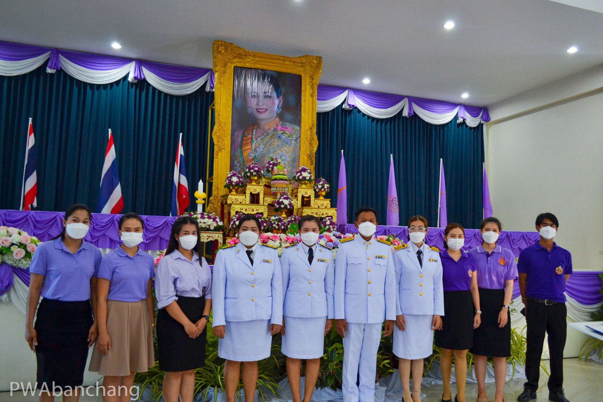 สาขาบ้านฉาง ร่วมพิธีวันเฉลิมพระชนมพรรษา สมเด็จพระราชินี