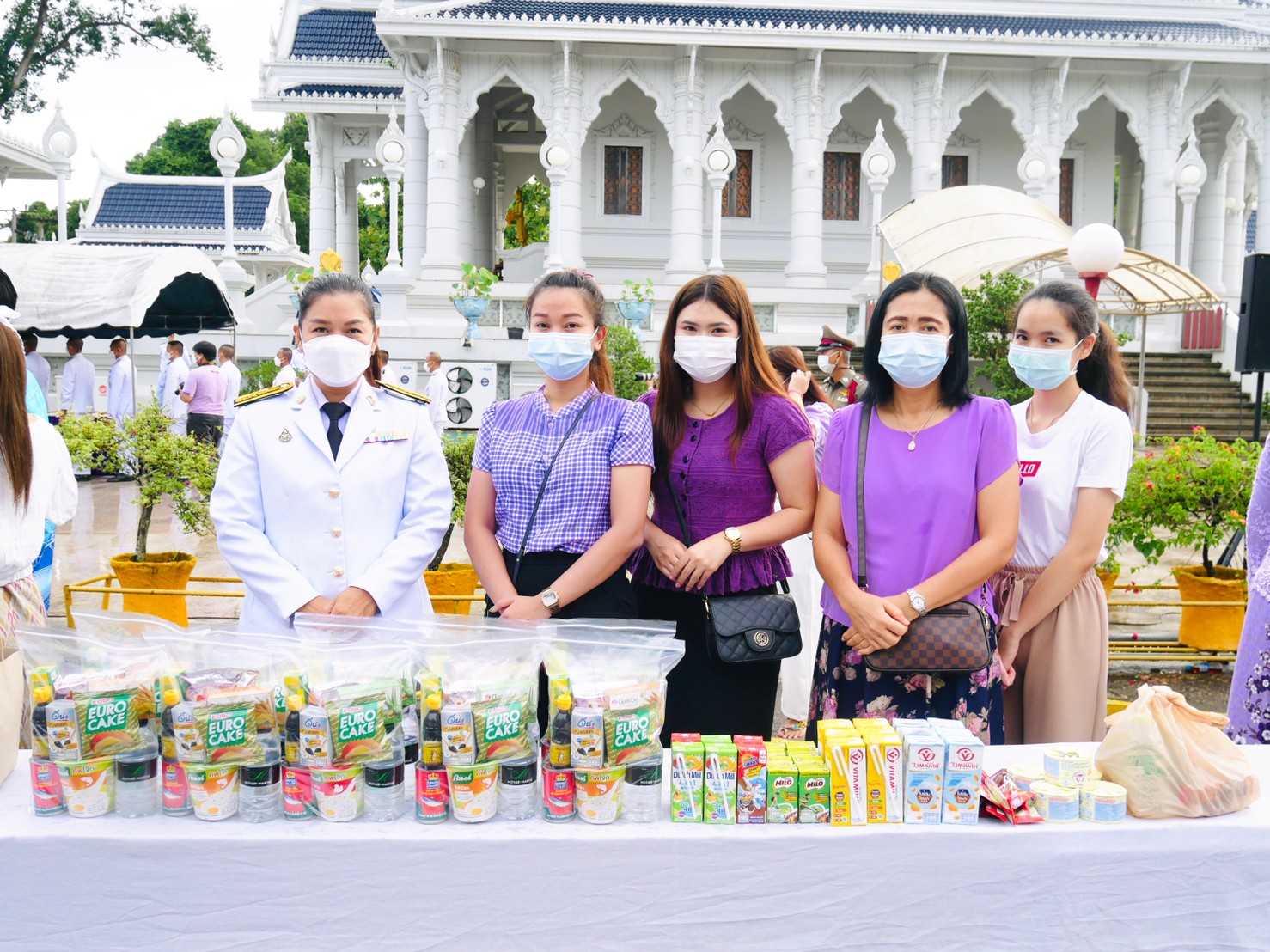 การประปาส่วนภูมิภาคสาขากระบี่ ร่วมพิธีทำบุญตักบาตรถวายพระราชกุศลเฉลิมพระเกียรติ สมเด็จพระนางเจ้าสุทิดา พัชรสุธาพิมลลักษณ พระบรมราชินี เนื่องในโอกาสวันเฉลิมพระชนมพรรษา 3 มิถุนายน 2565