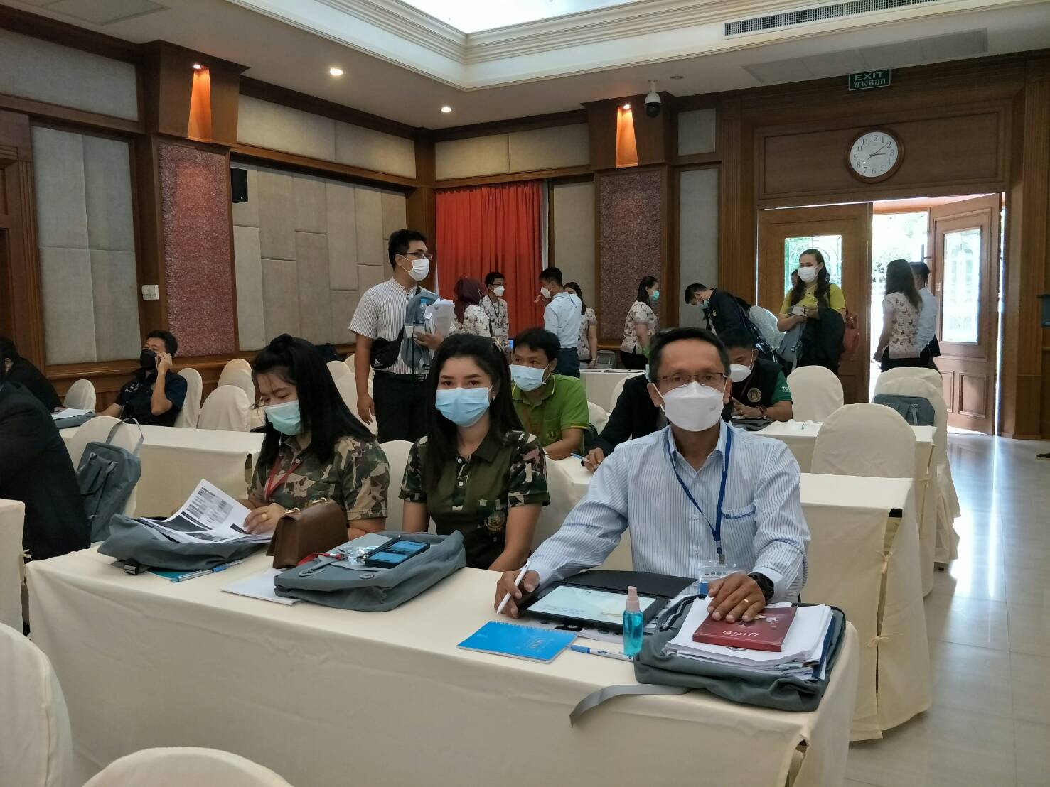 กปภ.สาขาภูเก็ตเข้าร่วมประชุมเชิงปฏิบัติการพัฒนาศักยภาพการปฏิบัติงานบุคลากรด้านการจัดทำแผนงาน/โครงการและจัดทำแผนปฏิบัติราชการประจำปีงบประมาณ พ.ศ. 2567 กลุ่มจังหวัดภาคใต้ฝั่งอันดามัน