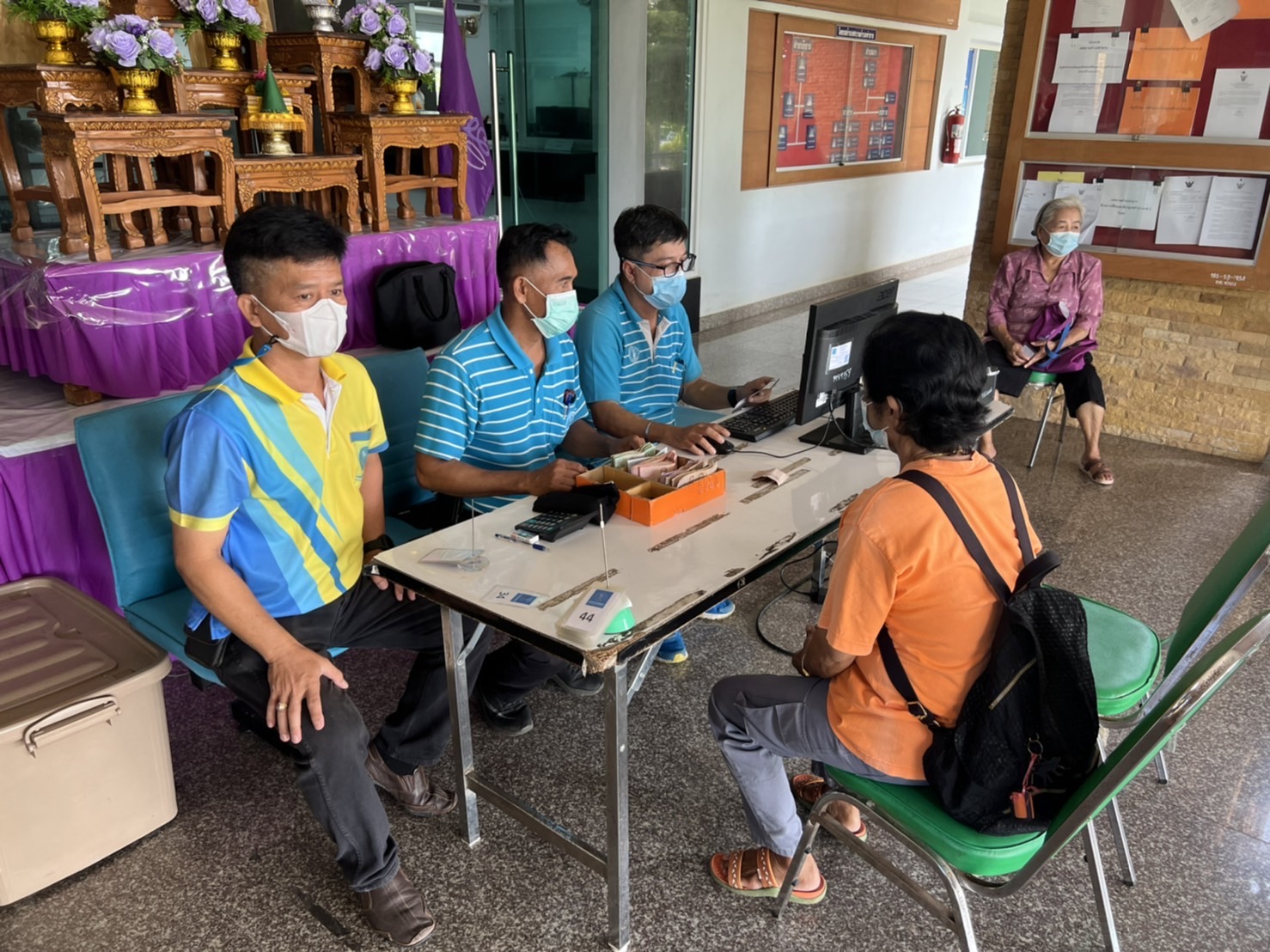 การประปาส่วนภูมิภาคสาขาจันดี ออกให้บริการรับชำระค่าน้ำนอกสถานที่แก่ผู้ใช้น้ำ
