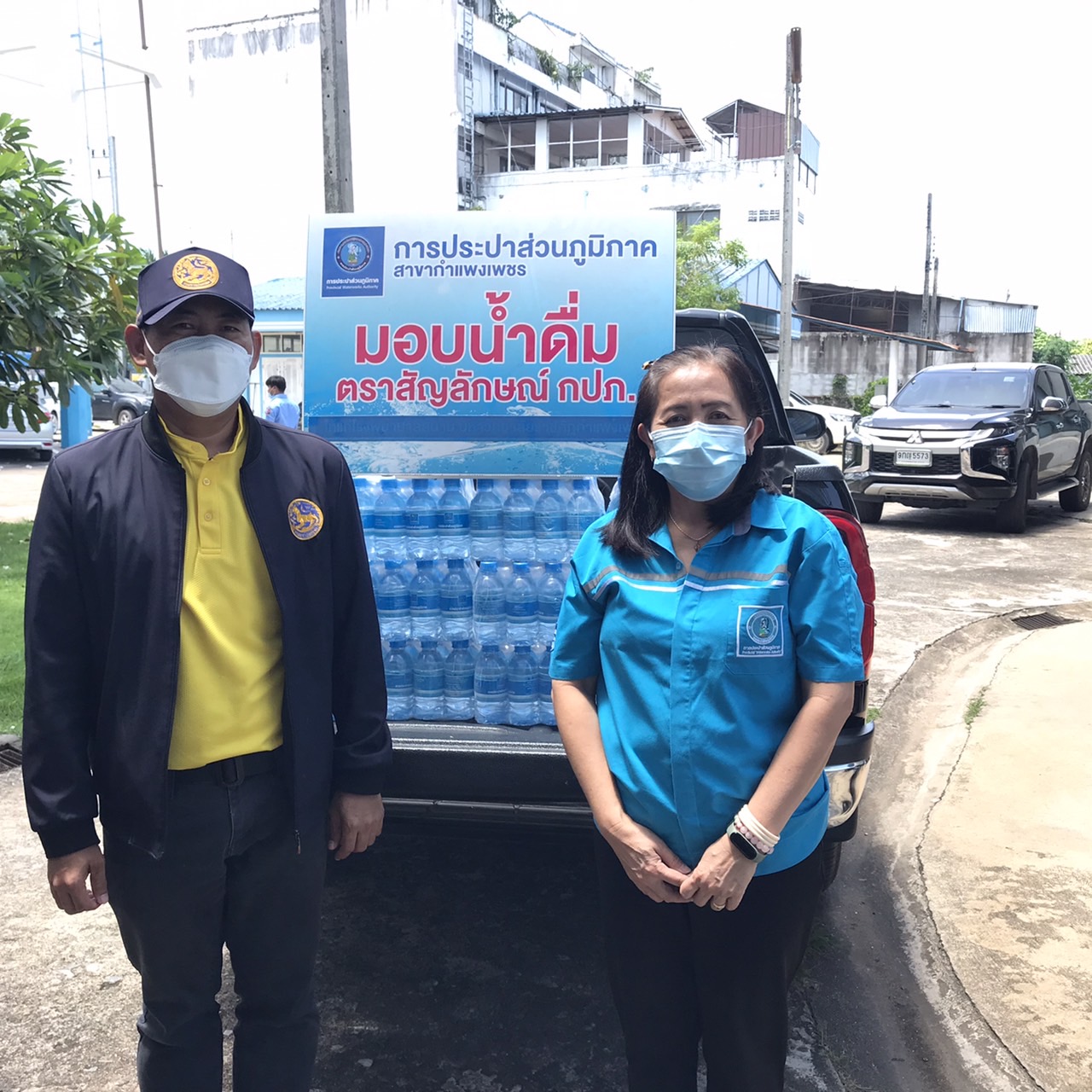กปภ.สาขากำแพงเพชร สนับสนุนน้ำดื่มบรรจุขวด เพื่อใช้ในกิจกรรมแข่งขันกีฬาฟุตบอล 7 คน ต้านภัยยาเสพติด TO BE NUMBER ONE