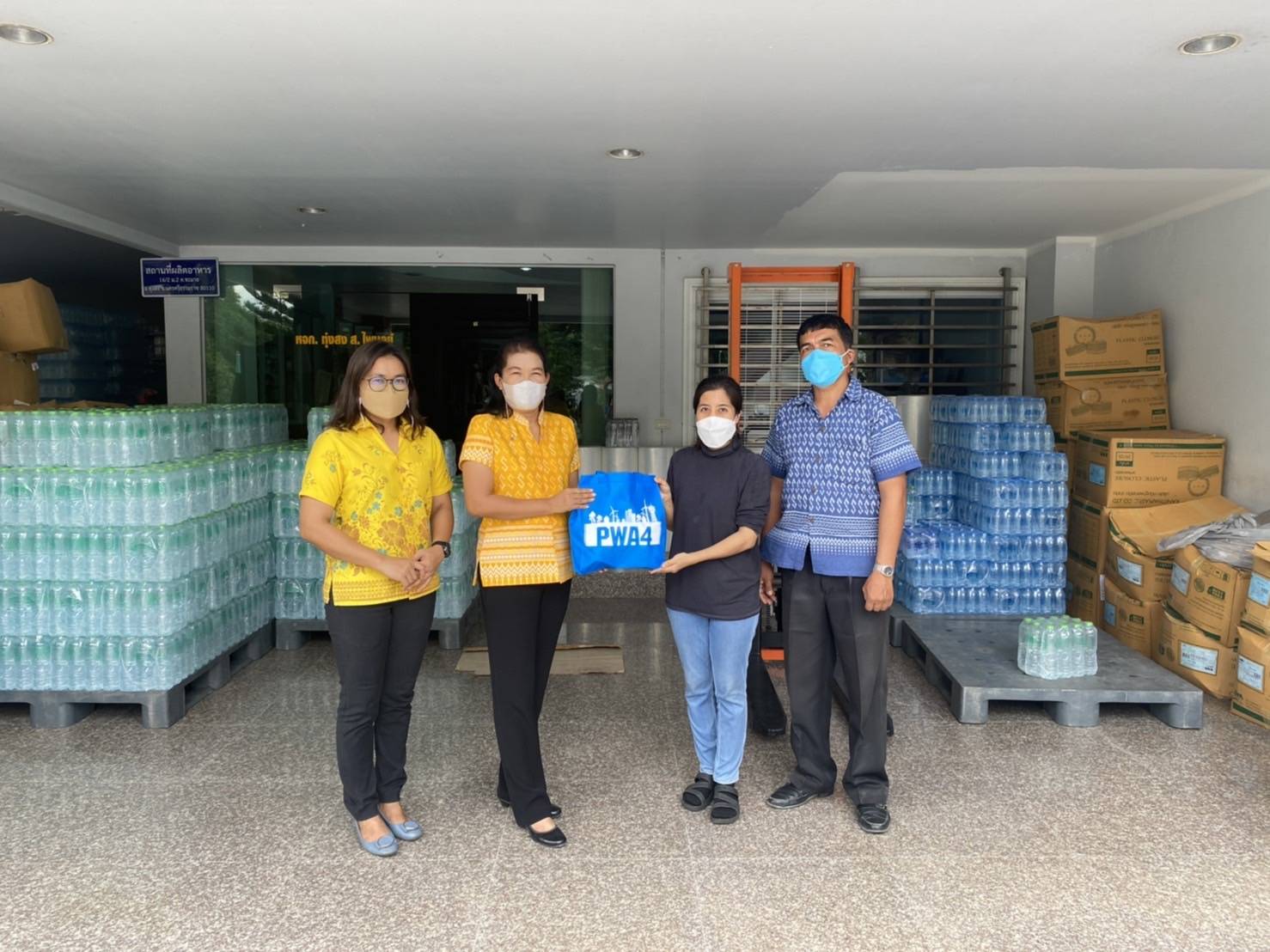 กปภ.สาขาทุ่งสง ลงพื้นที่พบผู้ใช้น้ำรายใหญ่ ภายใต้กิจกรรมมุ่งมั่นเพื่อปวงชน เติมใจให้กัน ครั้งที่ 4/2565