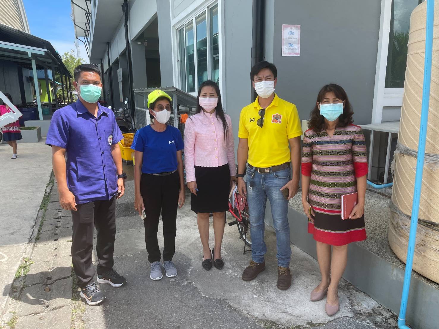 กปภ.สาขาภูเก็ต ร่วมกับเจ้าหน้าที่เทศบาลเมืองกะทู้ ลงพื้นที่ตรวจสอบระบบการใช้น้ำประปาของโรงเรียนเทศบาล 2 บ้านกะทู้2