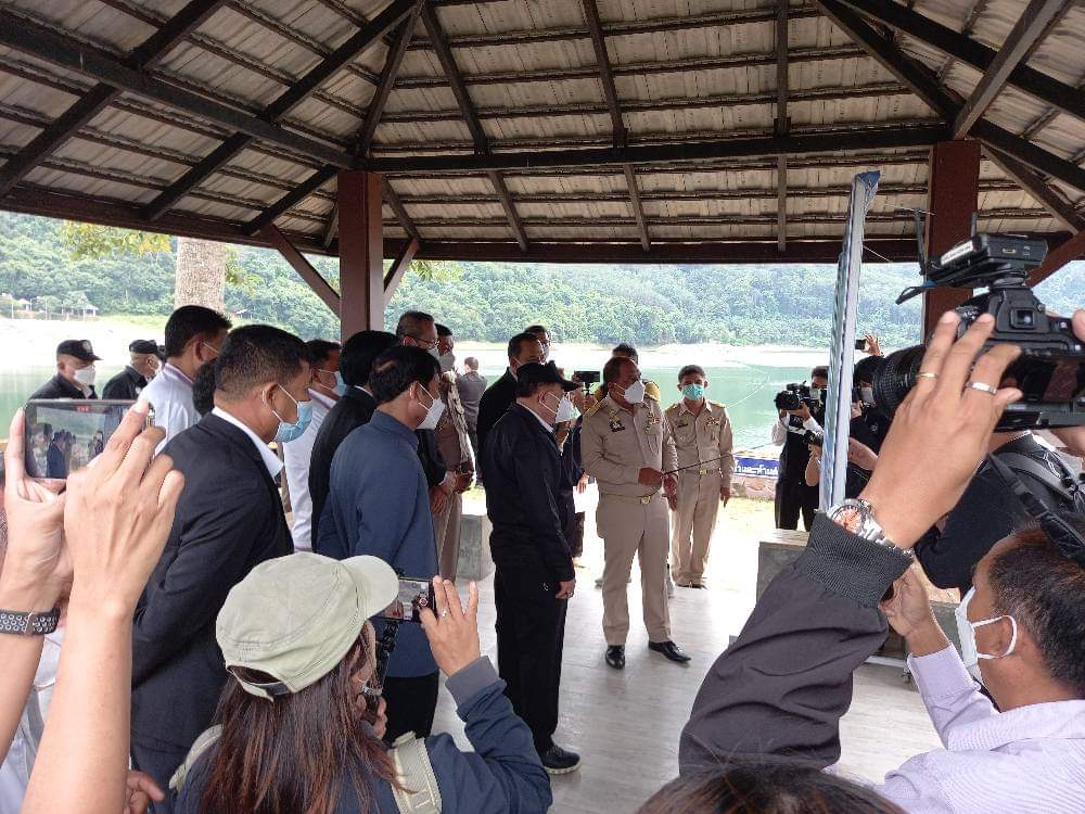 กปภ.สาขาห้วยยอด ร่วมให้การต้อนรับ พลเอกประวิตร วงษ์สุวรรณ ในโอกาสตรวจราชการด้านสถานการณ์น้ำในจังหวัดตรัง