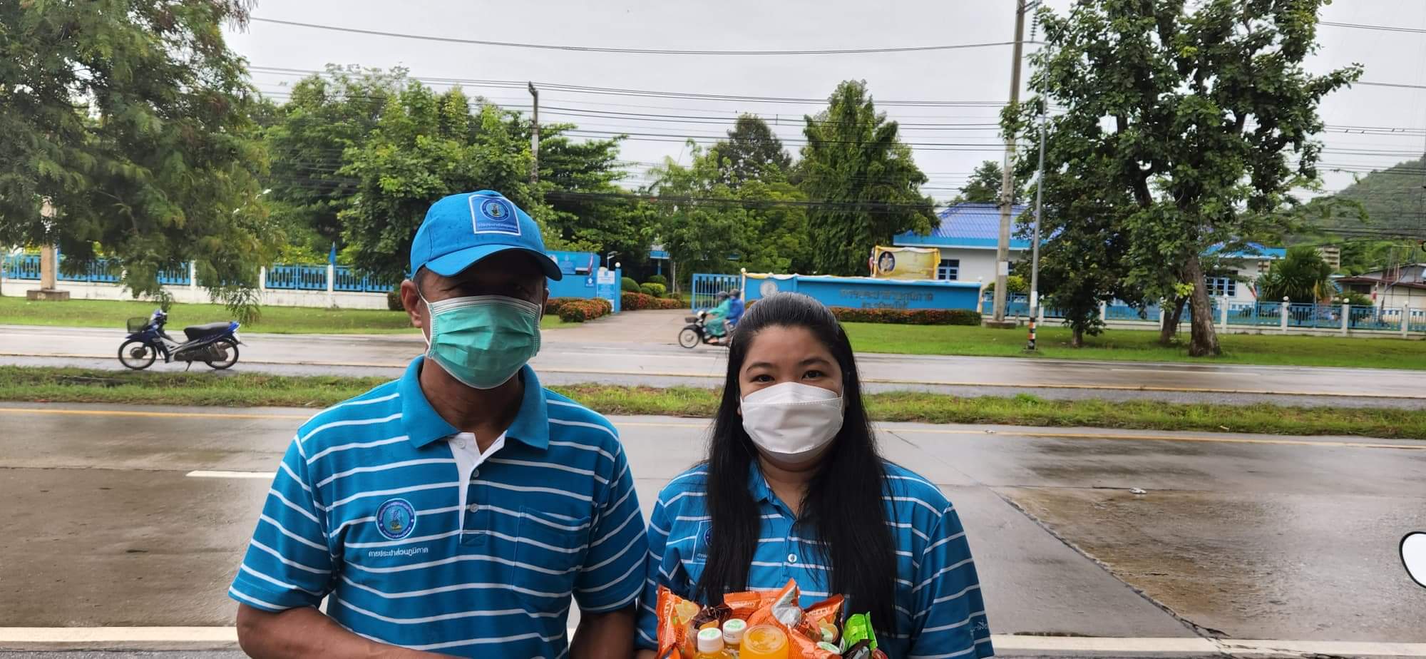 กปภ.สาขาพิษณุโลก เข้าร่วมทำบุญใส่บาตร เนื่องในโอกาสมหามงคลเฉลิมพระชนมพรรษา 90 พรรษา สมเด็จพระนางเจ้าสิริกิติ์พระบรมราชินีนาถ พระบรมราชชนนีพันปีหลวง