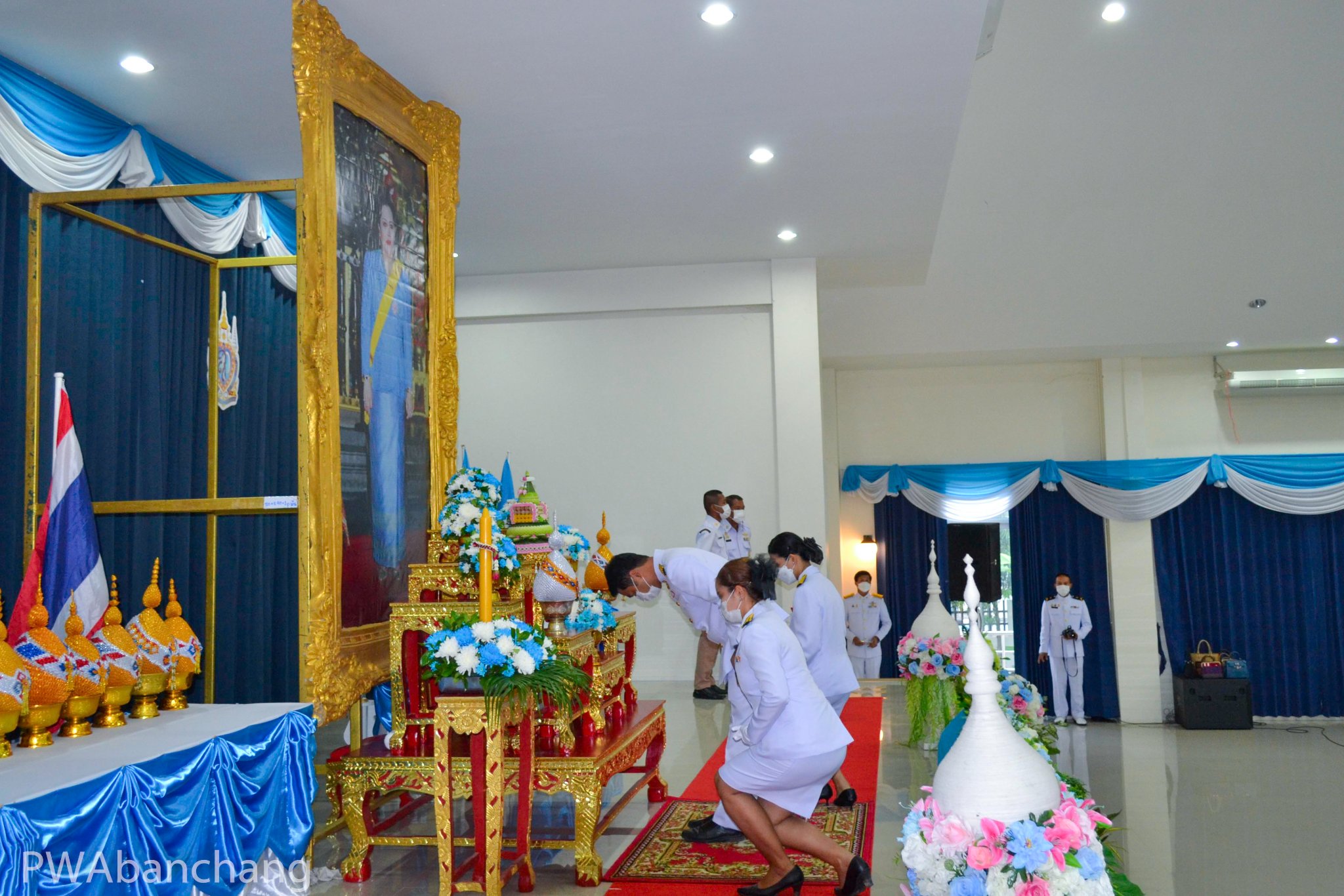 สาขาบ้านฉาง ถวายพระพร สมเด็จพระนางเจ้าสิริกิติ์พระบรมราชินีนาถ พระบรมราชชนนีพันปีหลวง