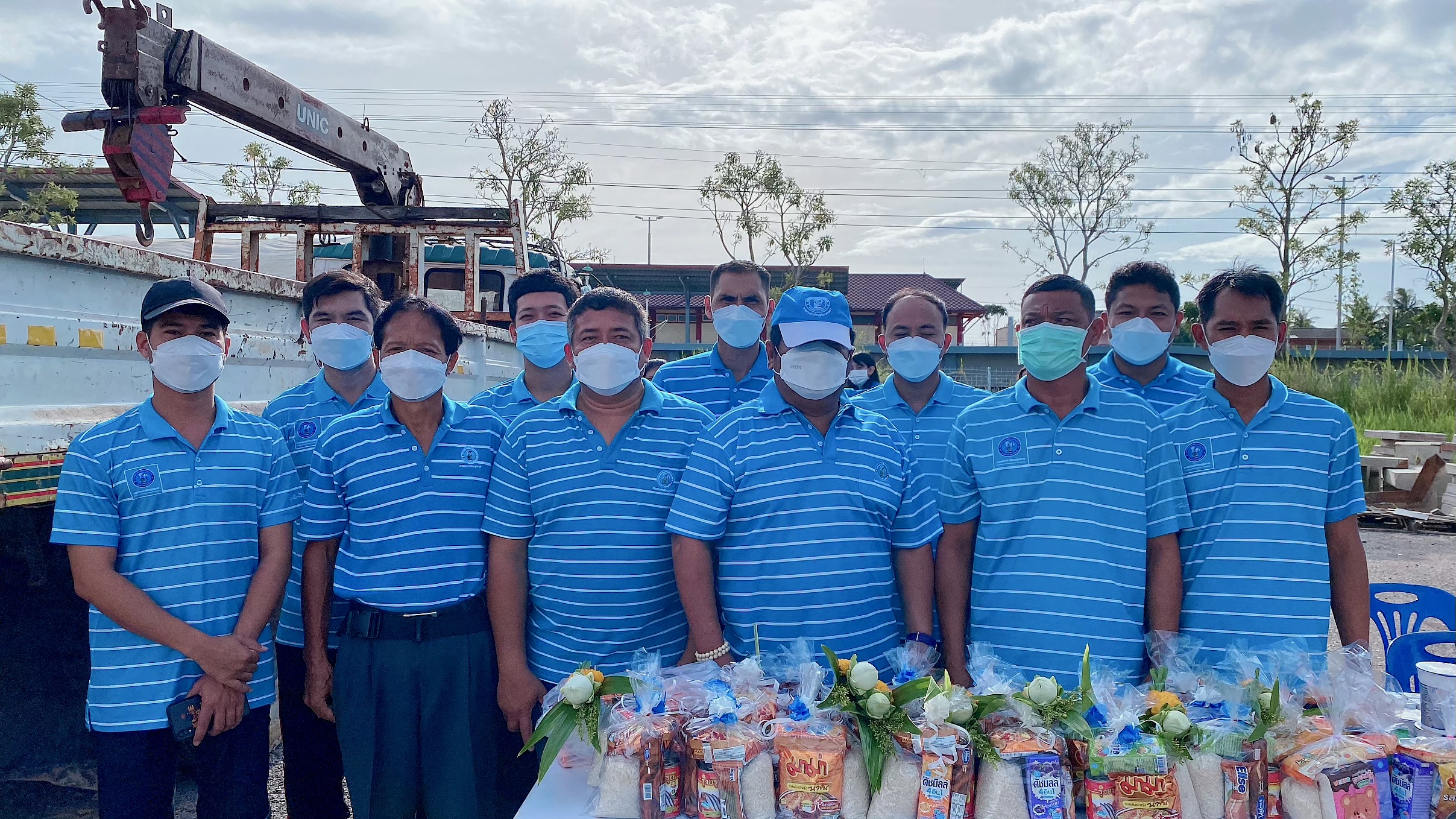 การประปาส่วนภูมิภาคสาขากุยบุรี ร่วมทำบุญตักบาตรพระสงฆ์ เพื่อถวายเป็นพระราชกุศลแด่ สมเด็จพระนางเจ้าสิริกิติ์ พระบรมราชินีนาถ พระบรมราชชนนีพันปีหลวง เนื่องในโอกาสมหามงคลเฉลิมพระชนมพรรษา 90 พรรษา 12 สิงหาคม 2565 หรือ "วันแม่แห่งชาติ"
