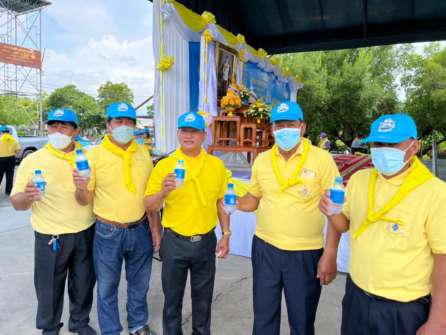 กปภ.สาขาบางปะกง ร่วมกิจกรรมจิตอาสาพัฒนาการปลูกป่าชายเลน เฉลิมพระเกียรติ เนื่องในโอกาสวันเฉลิมพระชนมพรรษาพระบาทสมเด็จพระเจ้าอยู่หัว
