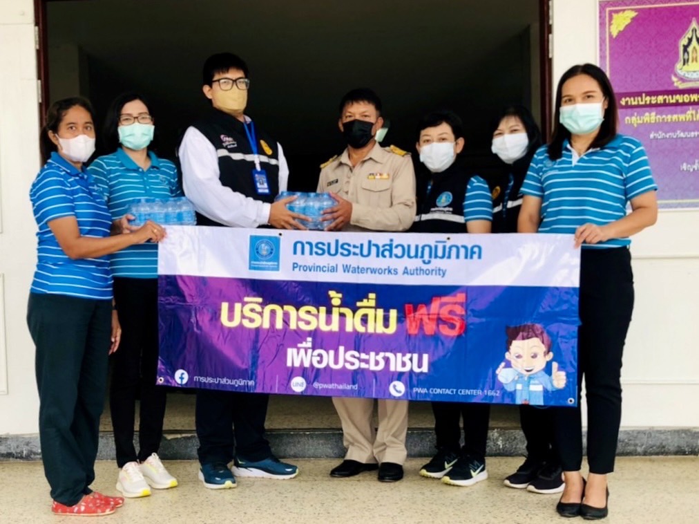 การประปาส่วนภูมิภาคสาขาคลองท่อม จัดตั้งจุดบริการน้ำดื่มบรรจุขวดตราสัญลักษณ์ กปภ.เพื่อบริการประชาชน