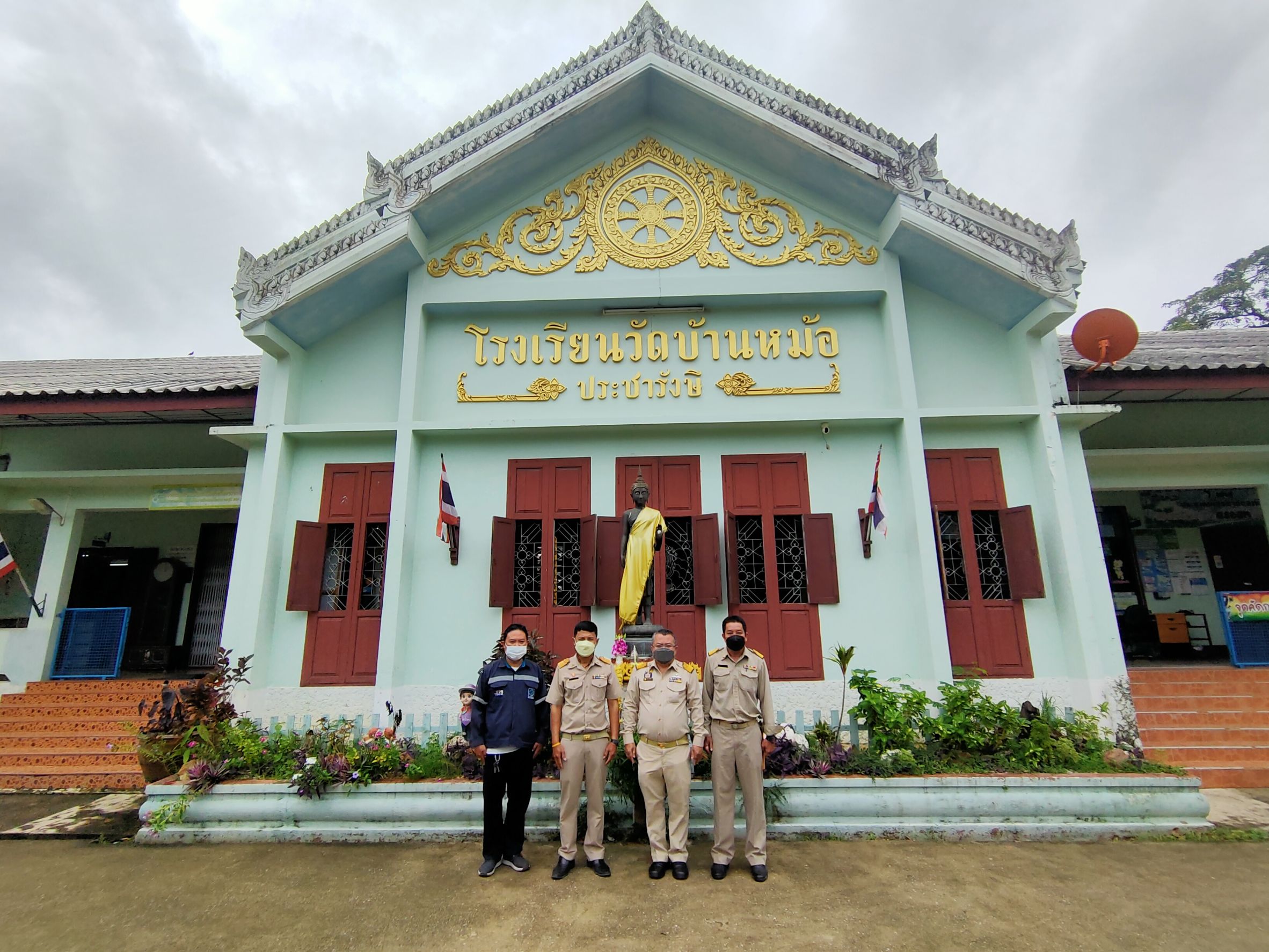 กปภ.สาขาสมุทรสาคร ลงพื้นที่ตรวจความคืบหน้าการสร้างถังเก็บน้ำ ในโครงการ กปภ.รักษ์ชุมชน ประจำปี 2565