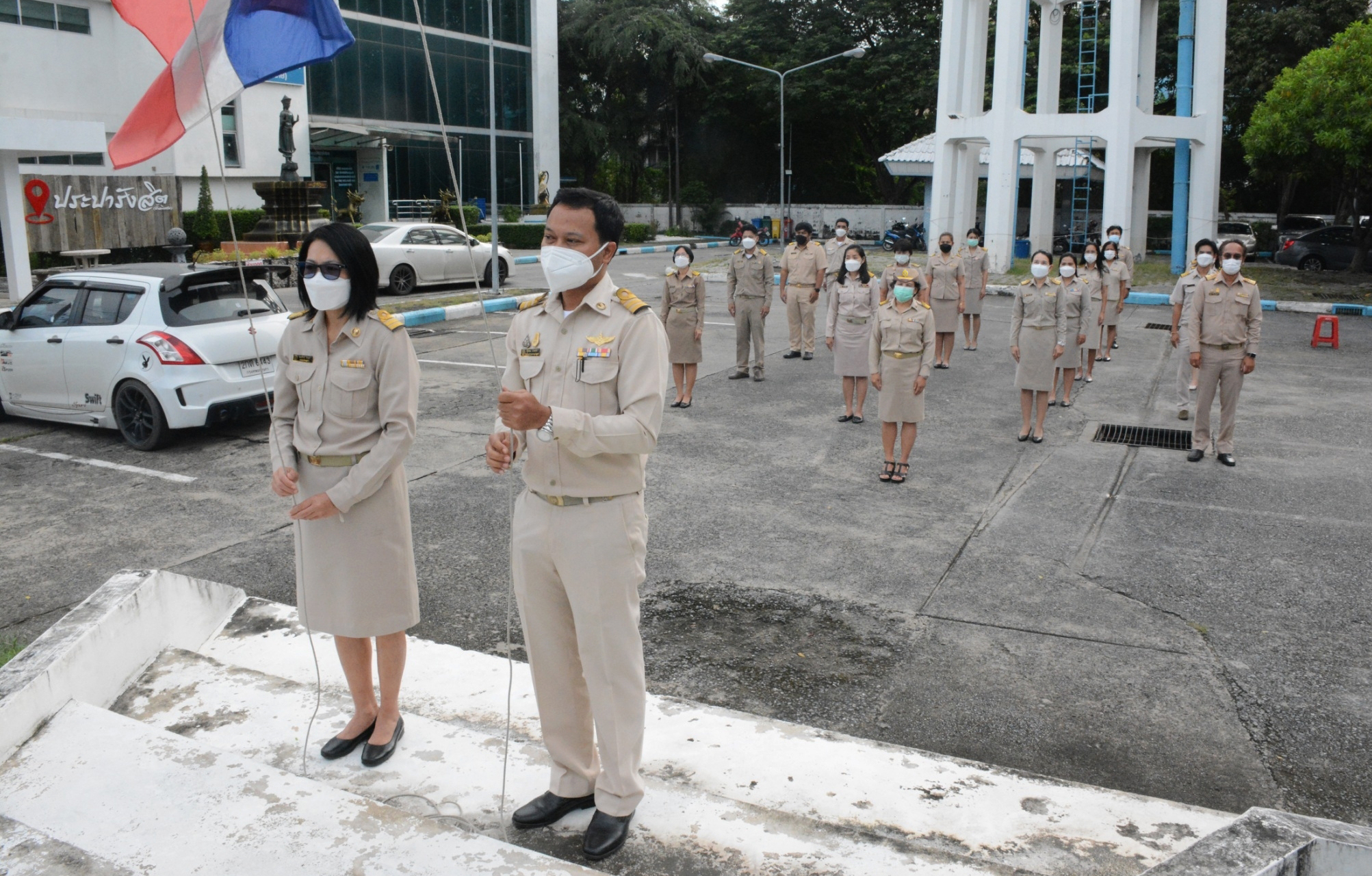 กปภ.สาขารังสิต(พ) ร่วมร้องเพลงชาติ เคารพธงชาติไทย เชิญธงชาติไทยขึ้นสู่ยอดเสา เนื่องในวันพระราชทานธงชาติไทย (Thai National Flag Day) 28 กันยายน 2565กปภ.สาขารังสิต(พ) ร่วมร้องเพลงชาติ เคารพธงชาติไทย เชิญธงชาติไทยขึ้นสู่ยอดเสา เนื่องในวันพระราชทานธงชาติไทย (Thai National Flag Day) 28 กันยายน 2565