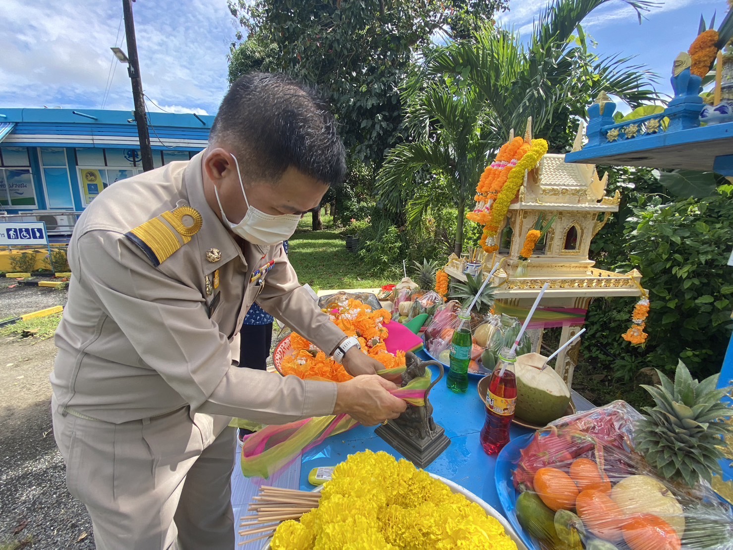 กปภ.สาขาขลุง ให้การต้อนรับนายจาตุรณต์ คูสว่างศรี เนื่องในโอกาสย้ายมาดำรงตำแหน่ง ผู้ช่วยผจก.การประปาส่วนภูมิภาค รักษาการในตำแหน่ง ผจก.การประปาส่วนภูมิภาคสาขาขลุง