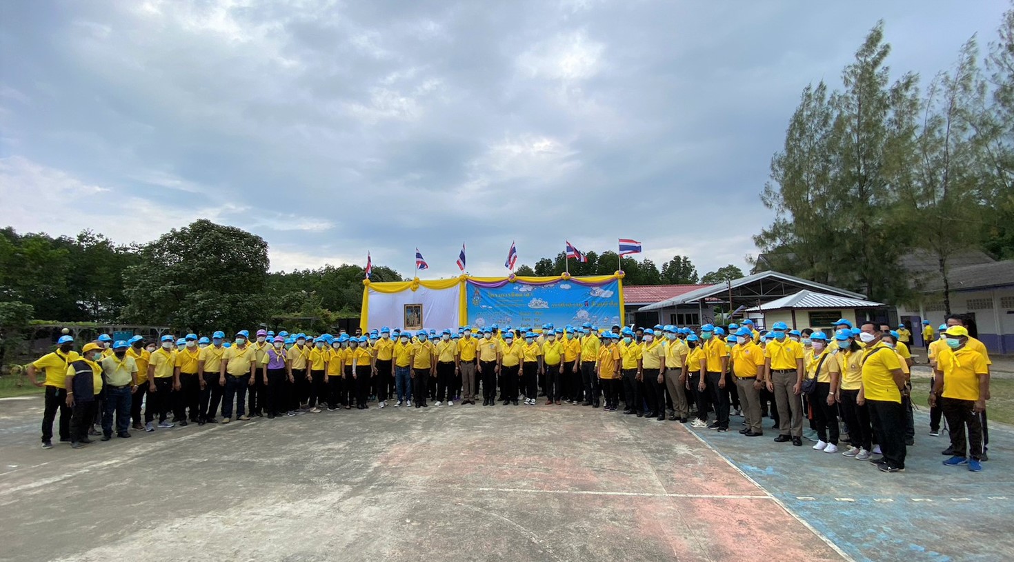 กปภ.สาขาขลุง เข้าร่วมกิจกรรมจิตอาสา พัฒนาสถานที่สาธารณะ ถนน แหล่งน้ำ เนื่องในวันสำคัญของชาติไทย