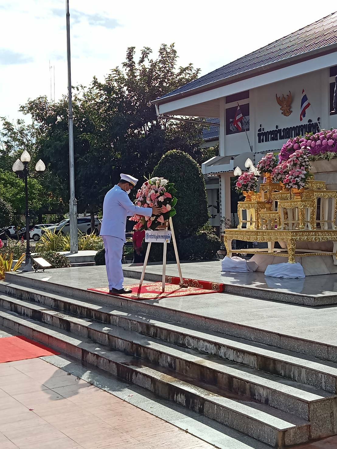 การประปาส่วนภูมิภาคสาขากาญจนดิษฐ์ ร่วมพิธีวางพวงมาลา เนื่องในวันปิยมหาราช