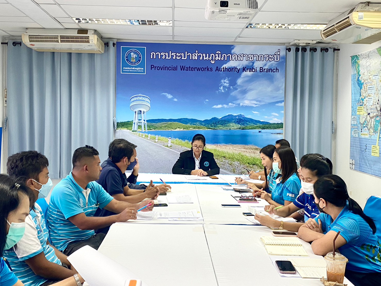 การประปาส่วนภูมิภาคสาขากระบี่ จัดกิจกรรมสนทนายามเช้า (MORNING TALK) ครั้งที่ 1 ประจำปี 2566 พร้อมประชุมสรุปผลการดำเนินงานเพื่อกำหนดแผนและแต่งตั้งคณะทำงานศูนย์ราชการสะดวก (Government Easy Contact Center : GECC ) ประจำปี 2565