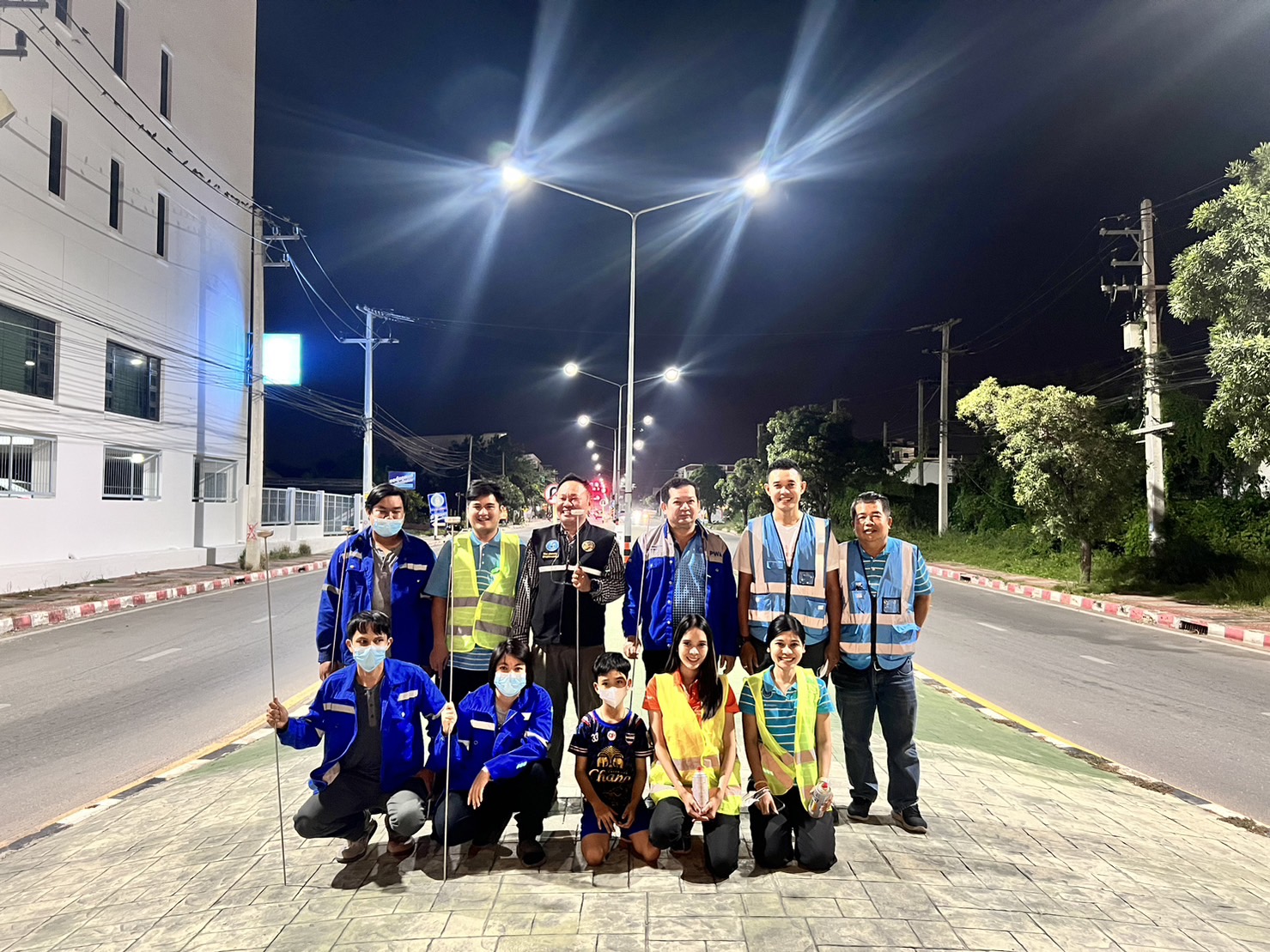 Teamwork
ประกอบด้วยเรามากกว่าฉัน
ทีมงานประปาแม่กลอง
เร่งลดน้ำสูญเสีย