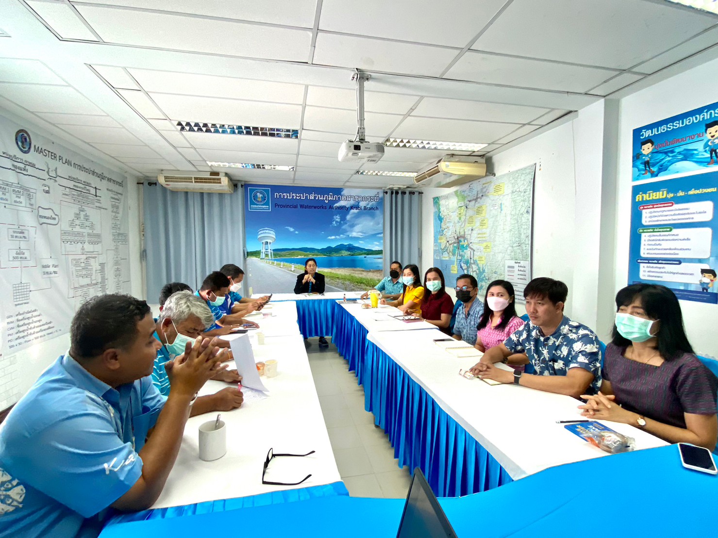 การประปาส่วนภูมิภาคสาขากระบี่ จัดกิจกรรมสนทนายามเช้า (MORNING TALK) ครั้งที่ 2 ประจำปี 2566 พร้อมประชุมติดตามแผนการดำเนินงานศูนย์ราชการสะดวก (Government Easy Contact Center : GECC ) ประจำปี 2566 และกิจกรรมคัดเลือกดาวเด่นประจำไตรมาส 4/2565