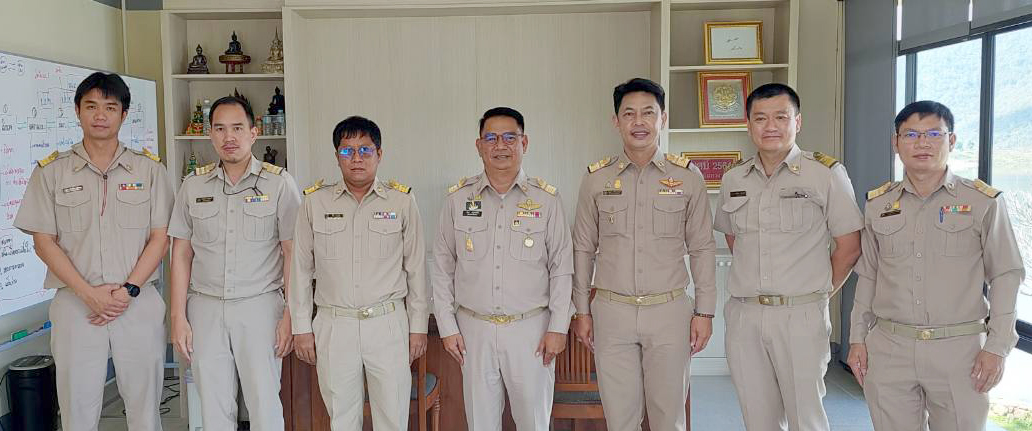 การประปาส่วนภูมิภาคเขต 9 และ การประปาส่วนภูมิภาคสาขาเชียงใหม่(ชั้นพิเศษ) เข้าพบนายอัธยา อรรณพเพ็ชร ผู้อำนวยการโครงการส่งน้ำและบำรุงรักษาแม่กวงอุดมธารา ต.ลวงเหนือ อ.ดอยสะเก็ด จ.เชียงใหม่ เพื่อหารือในการขอรับการจัดสรรน้ำดิบ และวางแผนเพื่อรองรับสถานการณ์ภัยแล้ง