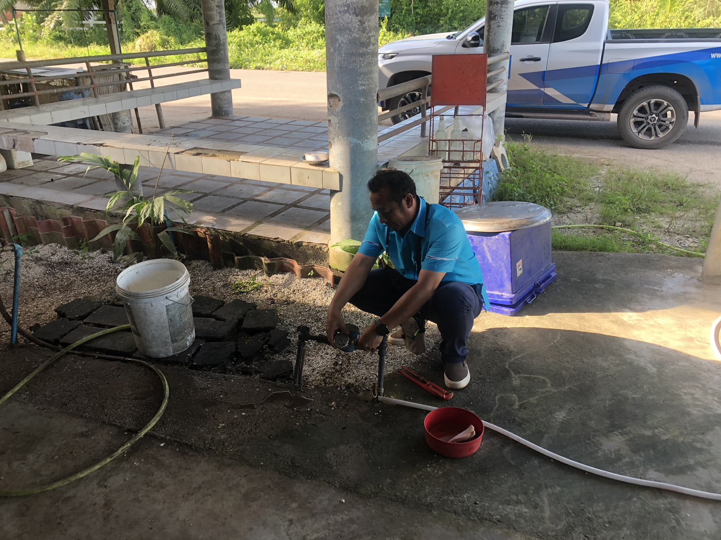 การประปาส่วนภูมิภาคสาขากาญจนดิษฐ์ ตรวจวัดแรงดันน้ำที่เหมาะสมตามมาตรฐานการให้บริการของ กปภ. ประจำเดือน ธันวาคม 2565 ในเขตพื้นที่บริการของ กปภ.สาขากาญจนดิษฐ์