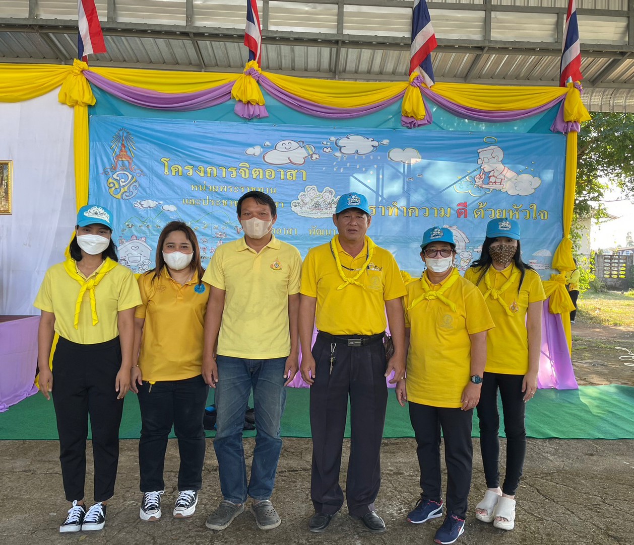 กปภ.สาขาขลุงเข้าร่วมกิจกรรมจิตอาสาพัฒนาสถานที่สาธารณะ ปรับภูมิทัศน์ ทำความสะอาดและจัดเก็บขยะ