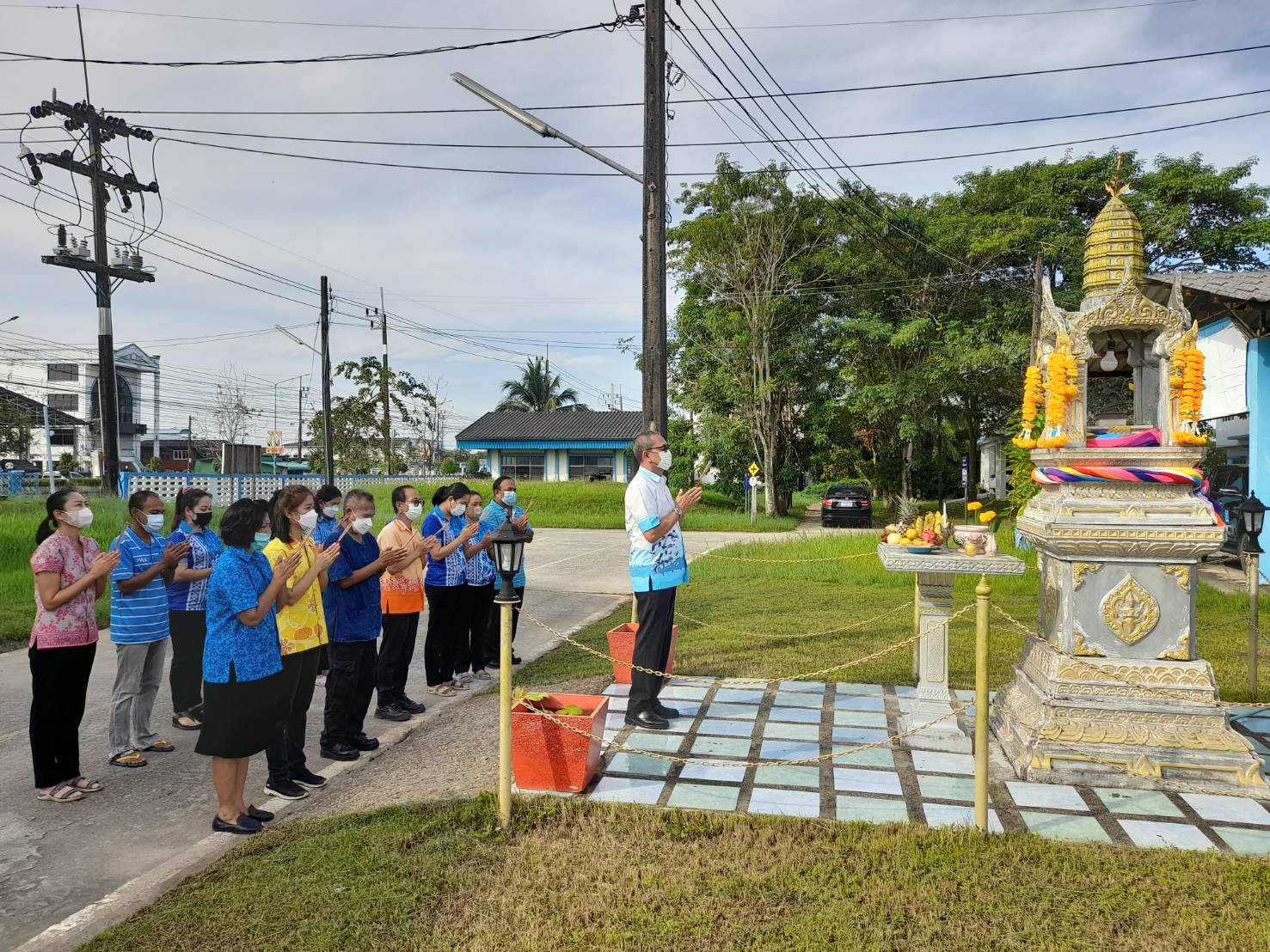 กปภ.สาขาปากพนัง ร่วมพิธีสักการะบูชาพระแม่ธรณี พระภูมิเจ้าที่และสิ่งศักดิ์สิทธิ์ เนื่องในโอกาส วันขึ้นปีใหม่ประจำปี 2566