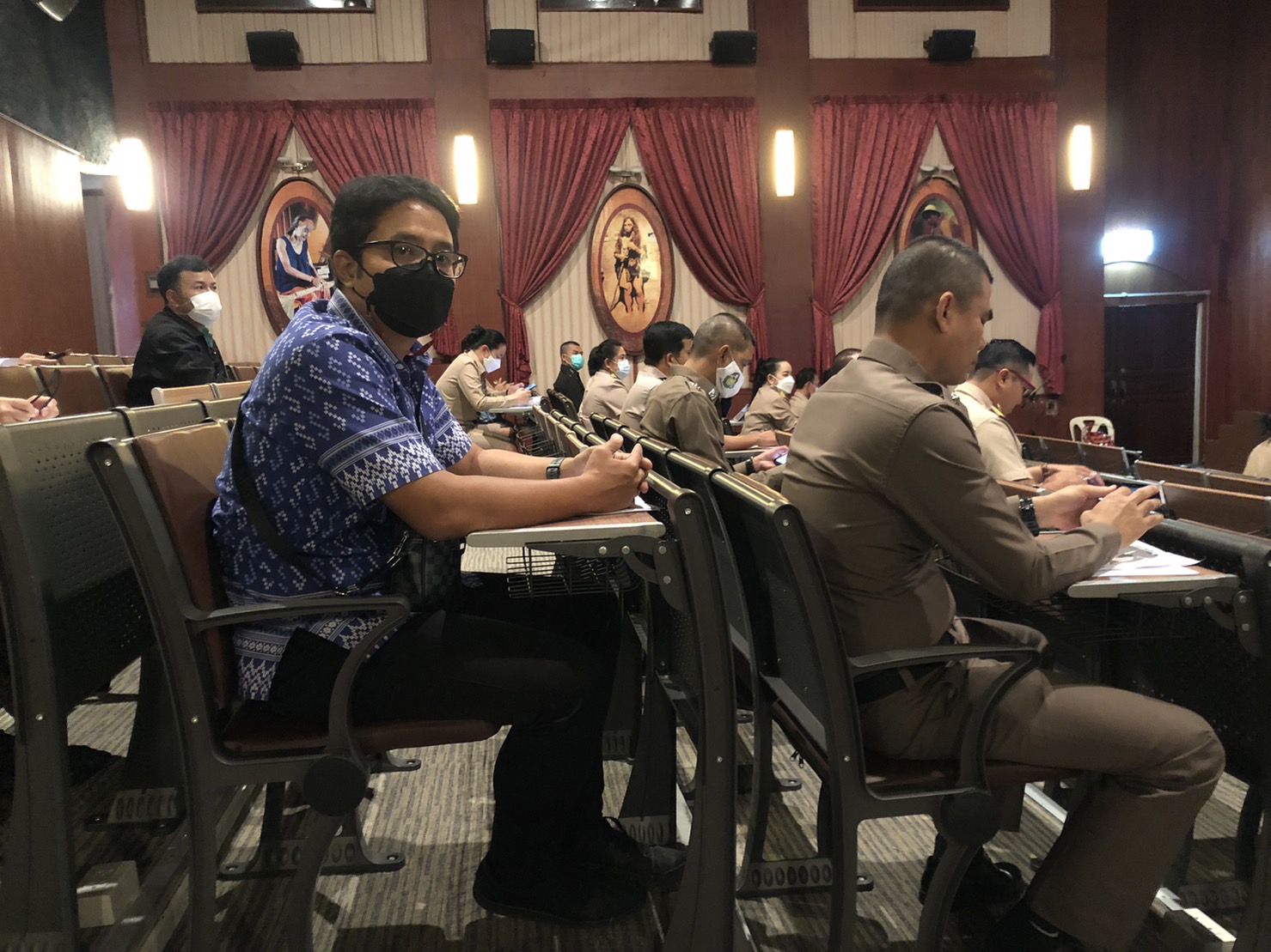 กปภ.สาขาภูเก็ต เข้าร่วมประชุมเชิงบูรณาการหัวหน้าส่วนราชการ หัวหน้าหน่วยงานรัฐวิสาหกิจ ผู้บริหารองค์กรปกครองส่วนท้องถิ่น กำนัน ผู้ใหญ่บ้าน แพทย์ประจำตำบล และสารวัตรกำนัน ตำบลกมลาทุกหมู่บ้าน และคณะกรรมการบริหารงานอำเภอกะทู้ (ก.บ.อ.กะทู้)
