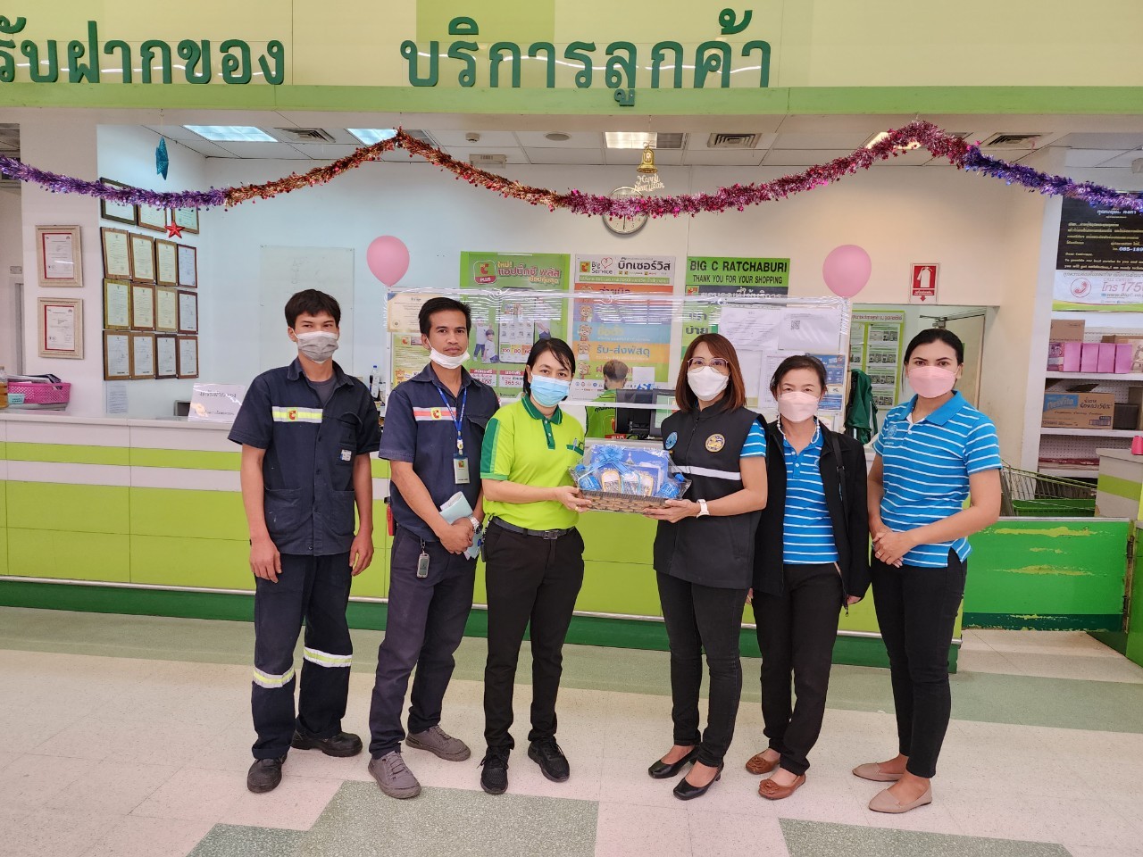 กปภ.สาขาราชบุรี มอบของที่ระลึก ของกปภ.แด่ลูกค้ารายใหญ่ ในเทศกาลปีใหม่ พ.ศ.2566