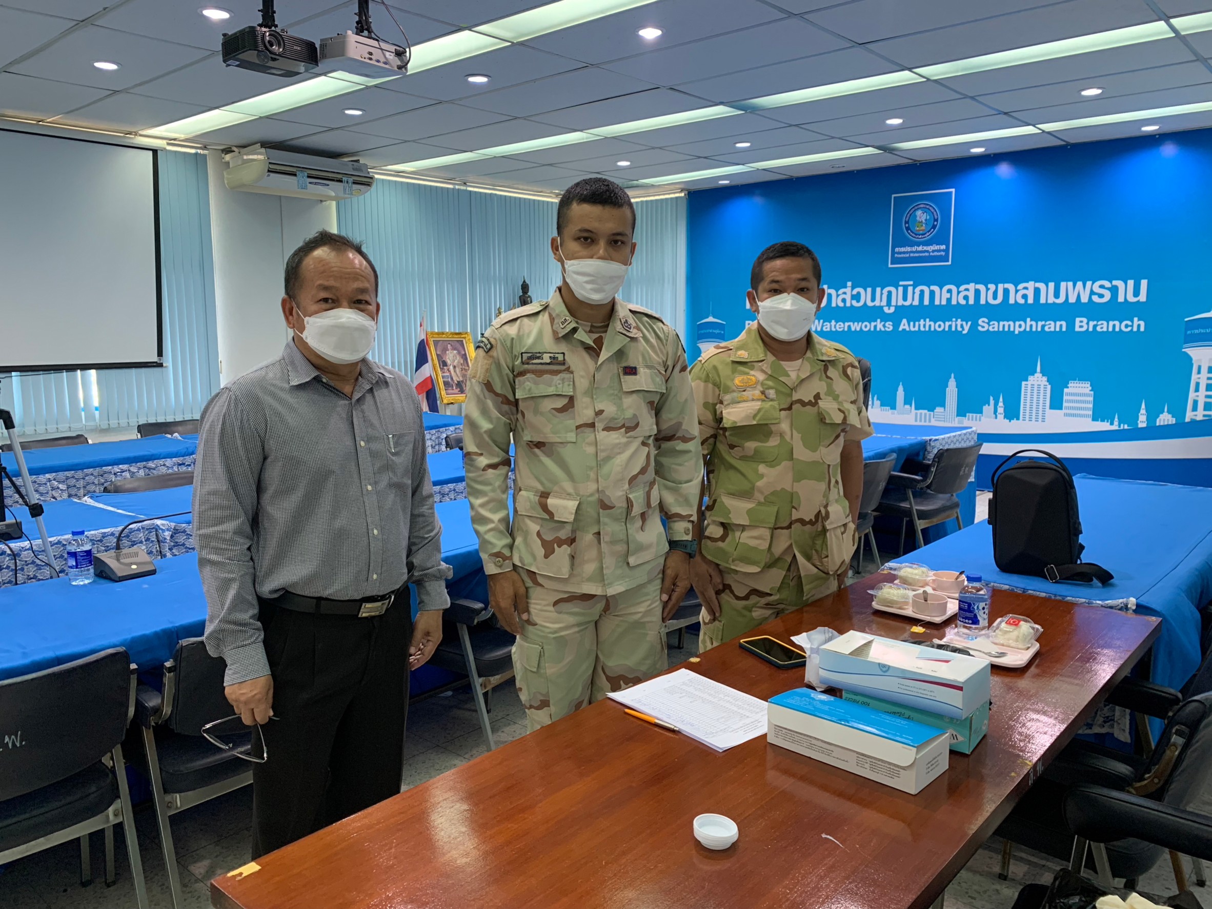 กปภ.สาขาสามพราน ดำเนินการตรวจหาสารเสพติดพนักงานในสังกัด ในโครงการโรงงานสีขาว