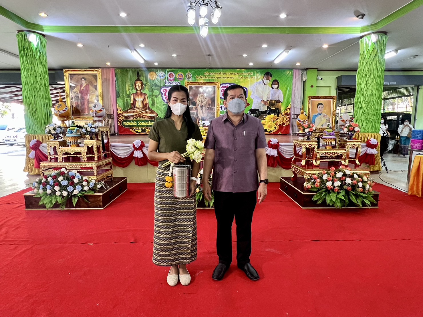 กปภ.สาขาสมุทรสงคราม ร่วมทำบุญตักบาตรในโครงการชูธรรมนำชีวิต ณ วัดดอนมะโนรา ต.ดอนมะโนรา อ.บางคนที จ.สมุทรสงคราม