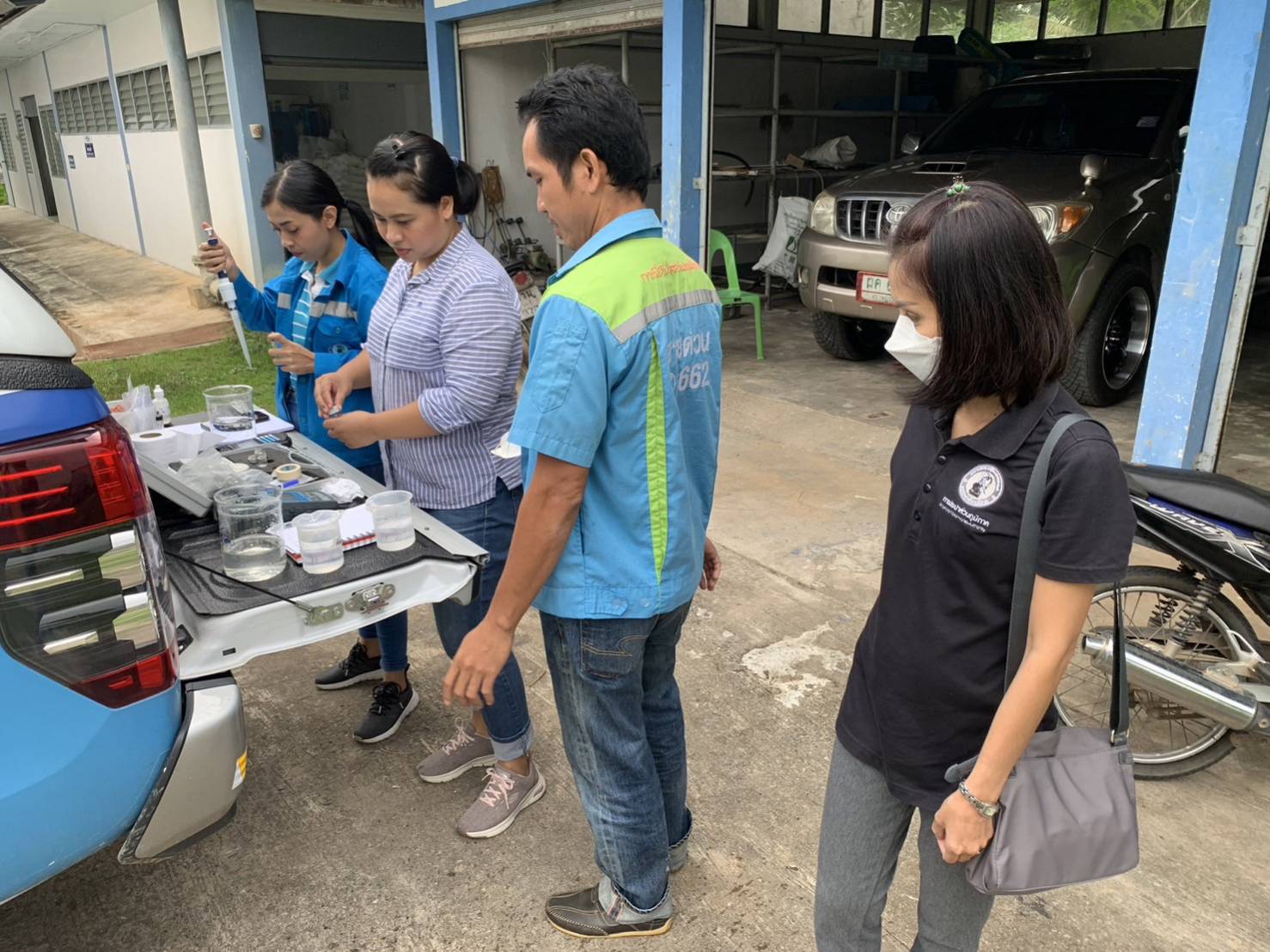 การประปาส่วนภูมิภาคสาขาอ่าวลึก ลงพื้นที่ตรวจสอบคุณภาพน้ำประปา ดำเนินโครงการจัดการน้ำสะอาด (Water Safety Plan : WSP) อย่างต่อเนื่อง เพื่อควบคุมคุณภาพน้ำประปาให้เป็นไปตามเกณฑ์มาตรฐาน และดำเนินการเก็บน้ำตัวอย่างเพื่อดำเนินโครงการน้ำประปาดื่มได้