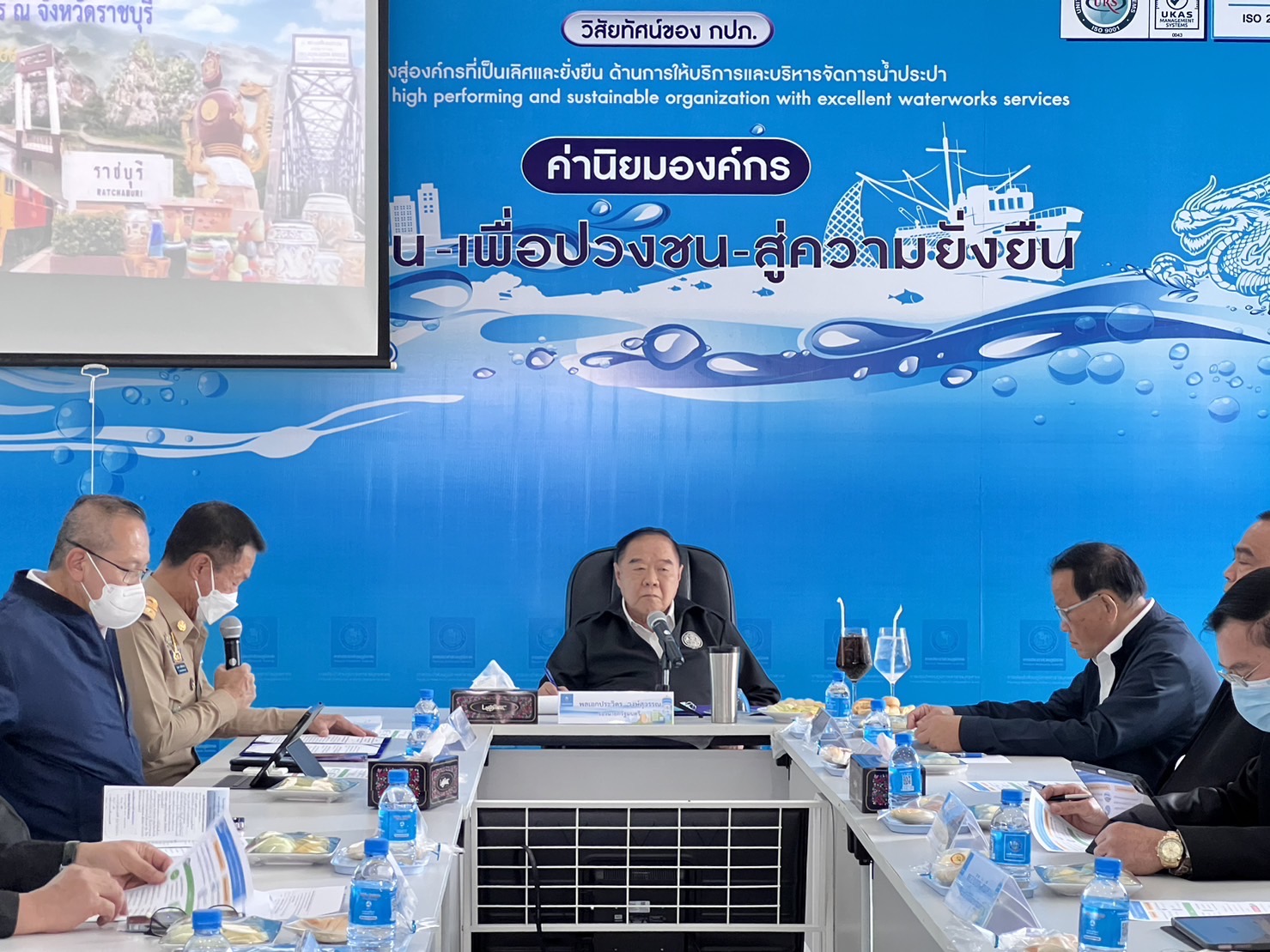 กปภ.สาขาสมุทรสงคราม ร่วมต้อนรับรองนายกรัฐมนตรี (พลเอก ประวิตร วงษ์สุวรรณ) ในโอกาสลงพื้นที่ตรวจราชการและติดตามการดำเนินการโครงการด้านทรัพยากรน้ำ ณ สถานีผลิตน้ำโพธาราม