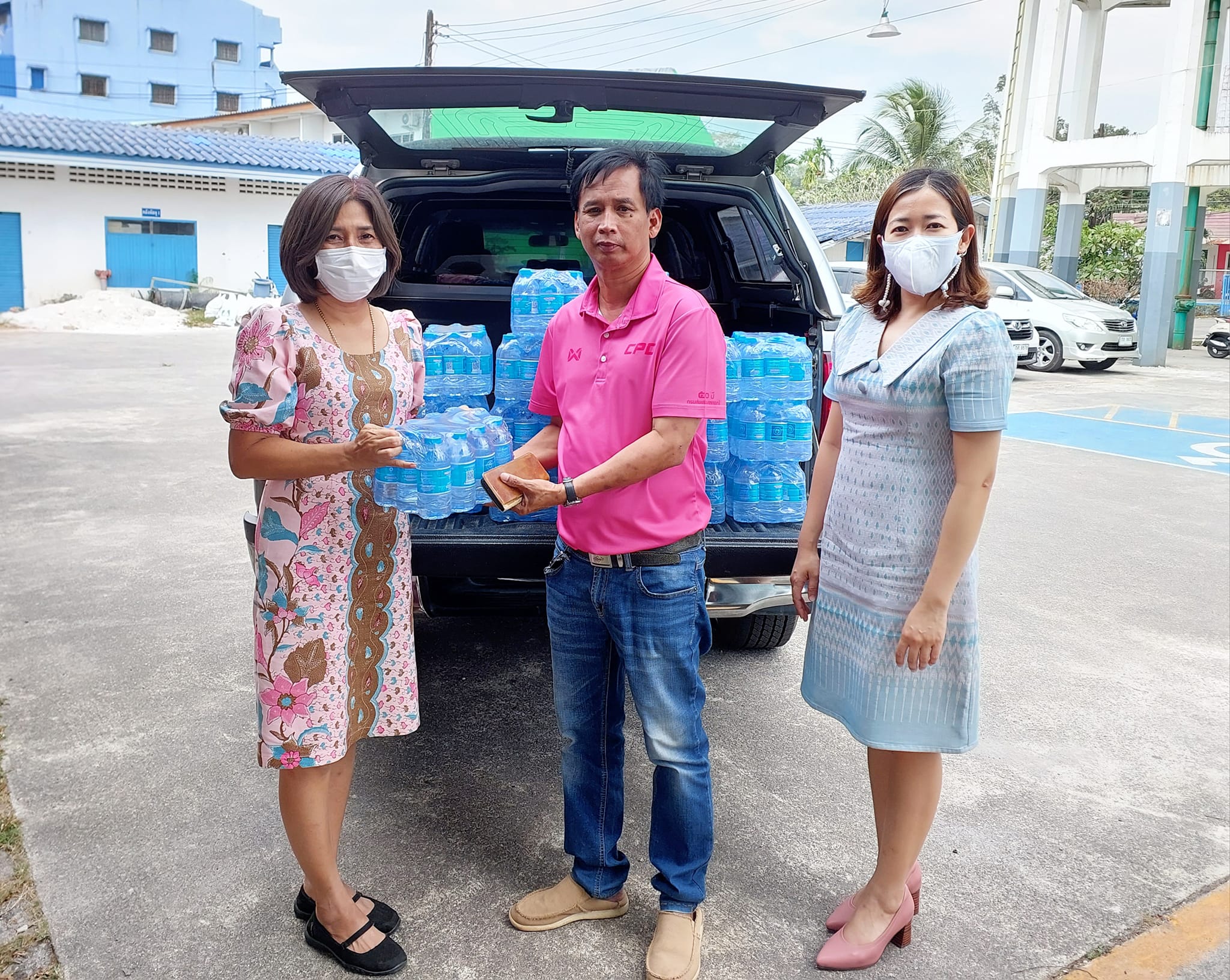 กปภ.สาขาระนอง ร่วมสนับสนุนน้ำดื่ม งานวันสหกรณ์แห่งชาติ ประจำปี 2566 จังหวัดระนอง