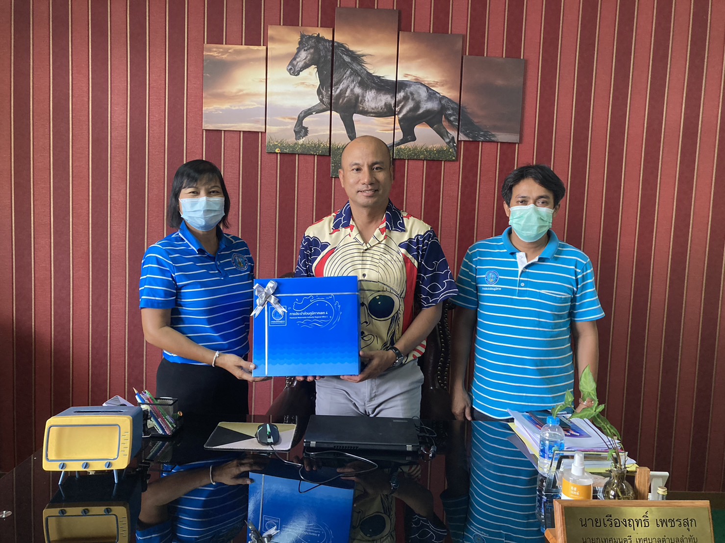กปภ.สาขาคลองท่อมลงพื้นที่พบปะลูกค้ารายใหญ่ภายใต้กิจกรรมมุ่งมั่นเพื่อปวงชน เติมใจให้กัน