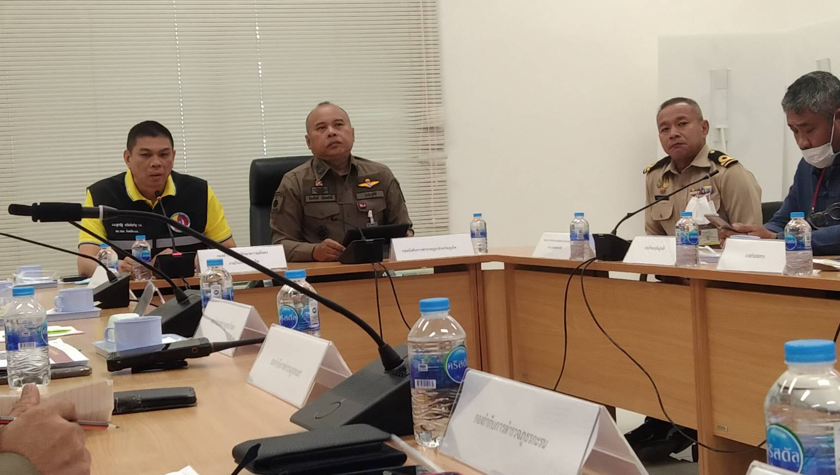 กปภ.สาขาภูเก็ต เข้าร่วมประชุมเตรียมความพร้อมในการป้องกัน และแก้ไขสถานการณ์ก่อเหตุความไม่สงบในเขตเมือง