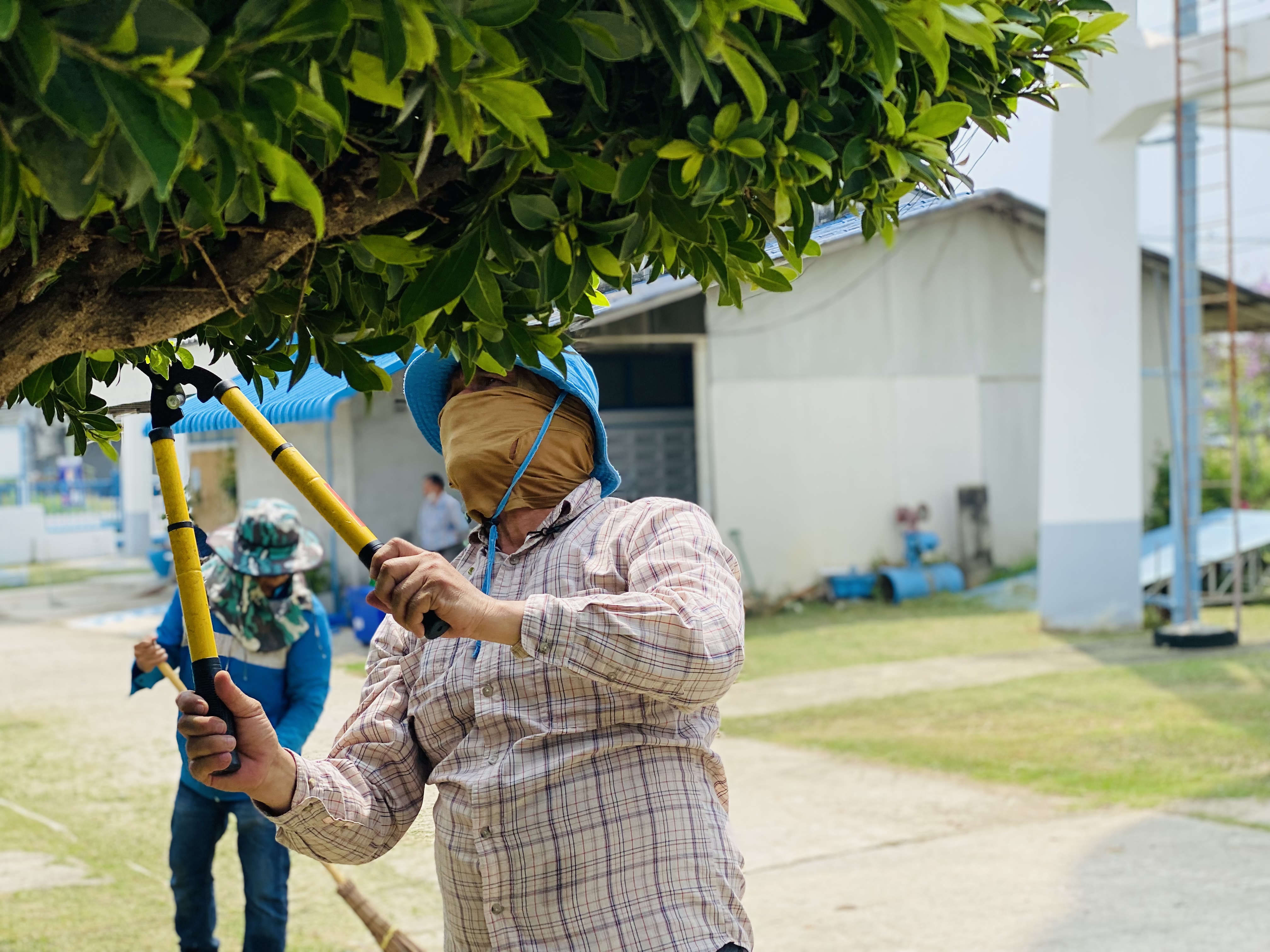 การประปาส่วนภูมิภาคสาขากุยบุรี ดำเนินกิจกรรม 5ส (Big Cleaning Day) ทำความสะอาดสถานีผลิตน้ำและพื้นที่โดยรอบสำนักงาน
