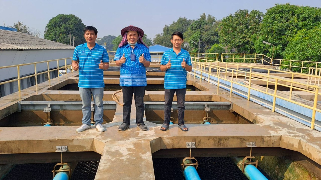 กปภ.สาขากาญจนบุรี ล้างถังตกตะกอนโรงกรองน้ำ ประจำเดือน มีนาคม 2566