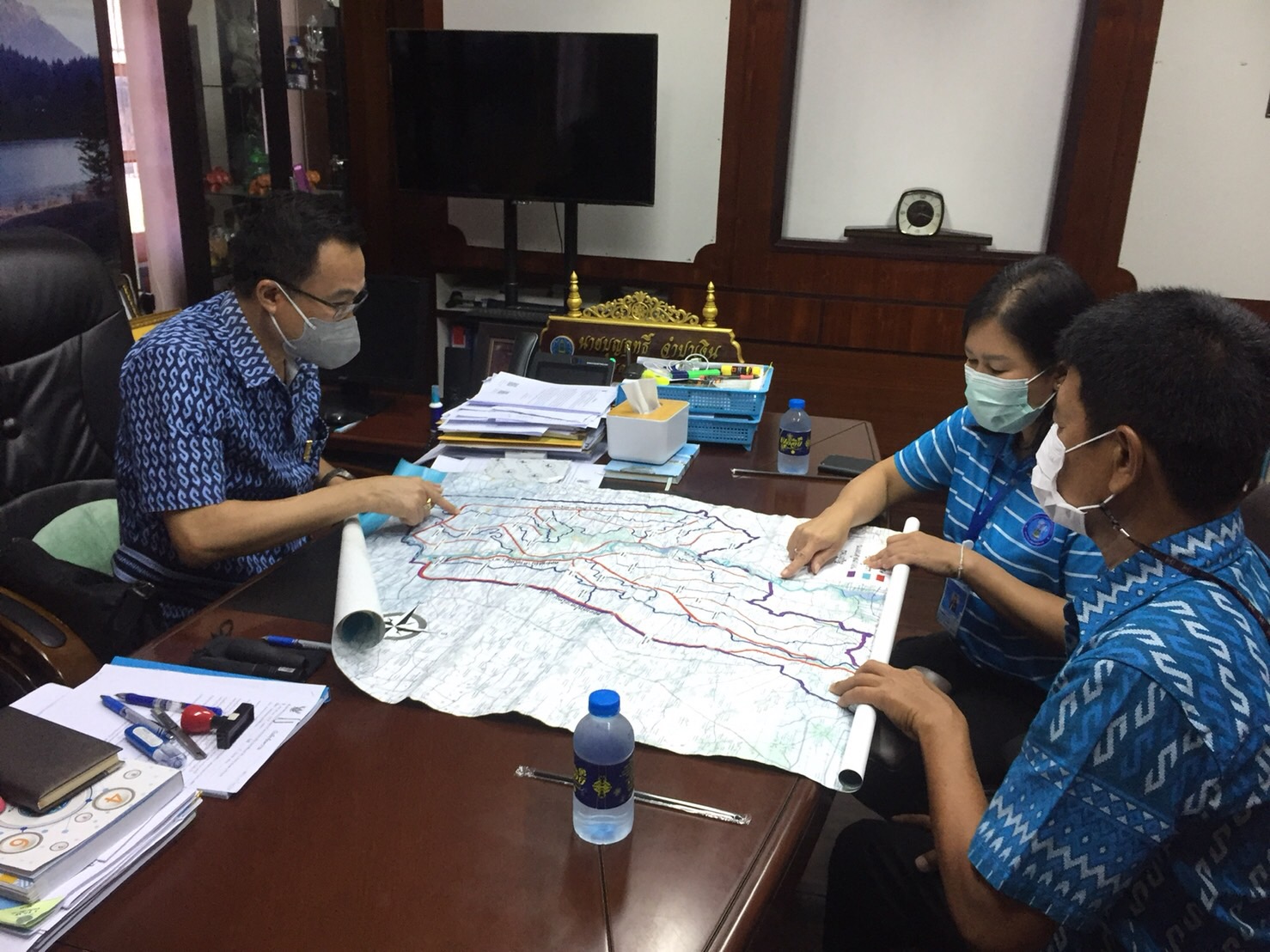 การประปาส่วนภูมิภาคสาขาสุพรรณบุรี เข้าประสานงานกับทางโครงการส่งน้ำและบำรุงรักษาสามชุก โครงการส่งน้ำและบำรุงรักษาสองพี่น้อง และโครงการส่งน้ำและบำรุงรักษาดอนเจดีย์ เกี่ยวกับการบริหารจัดการน้ำในช่วงฤดูแล้ง