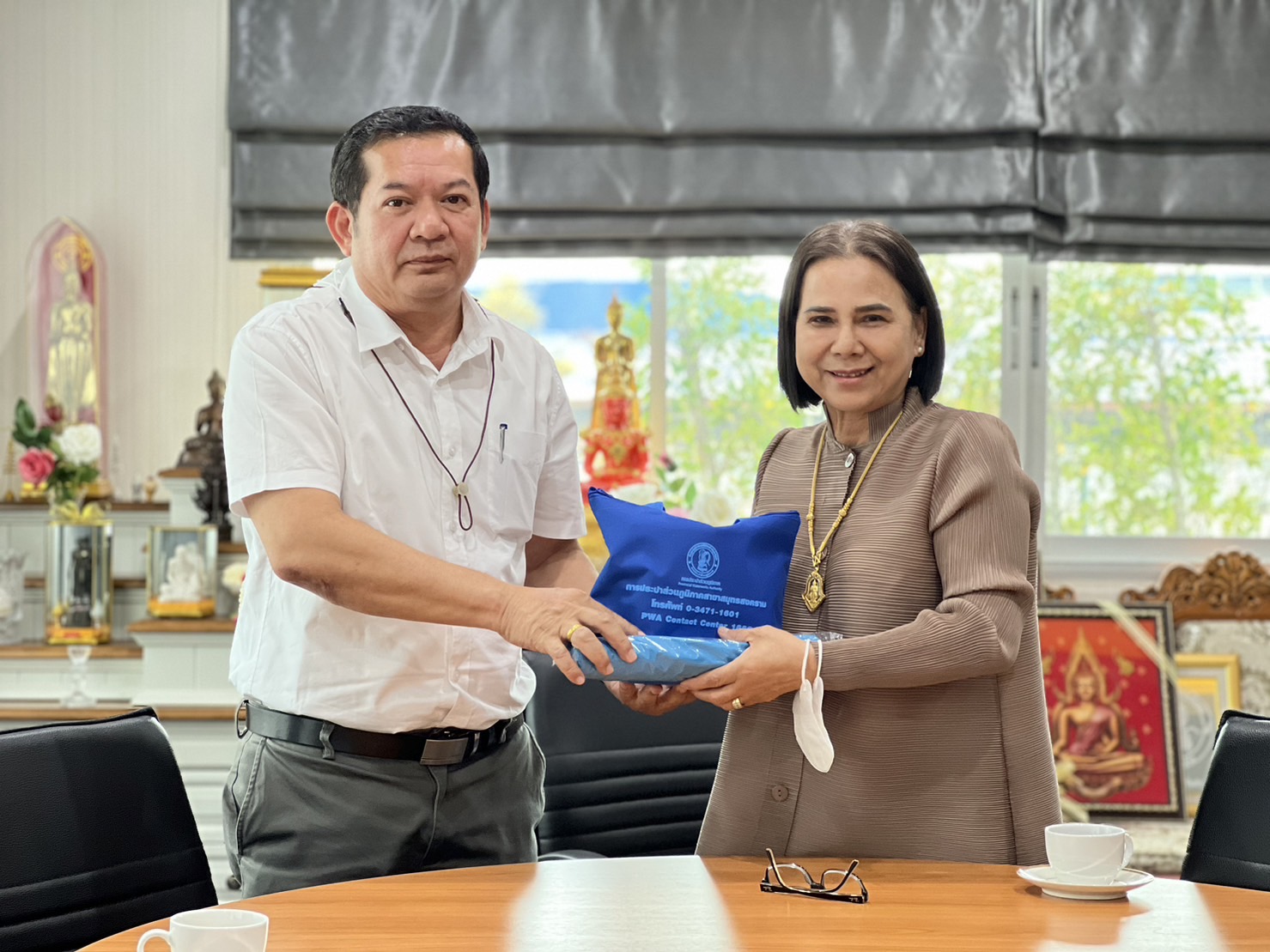 กปภ.สาขาสมุทรสงคราม เข้าพบนายกองค์การบริหารส่วนจังหวัดสมุทรสงคราม ร่วมหารือเกี่ยวกับการโอนสินทรัพย์และสิทธิการถือครองโรงกรองน้ำผิวดินฯ ต.บางกุ้ง อ.บางคนที จ.สมุทรสงคราม