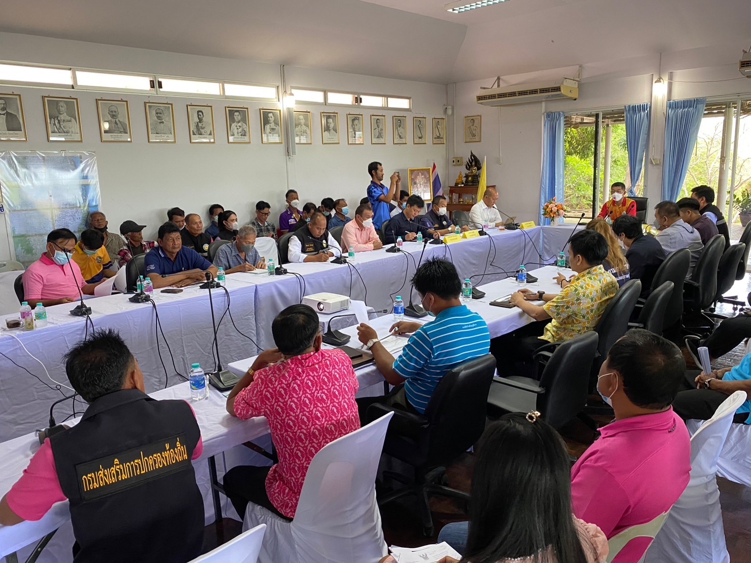กปภ.สาขาปราณบุรี เข้าร่วมประชุม หารือเพื่อแก้ปัญหาหาแนวทางแก้ไขปัญหาภัยแล้ง ที่อาจส่งผลต่อการผลิตจ่ายน้ำประปา