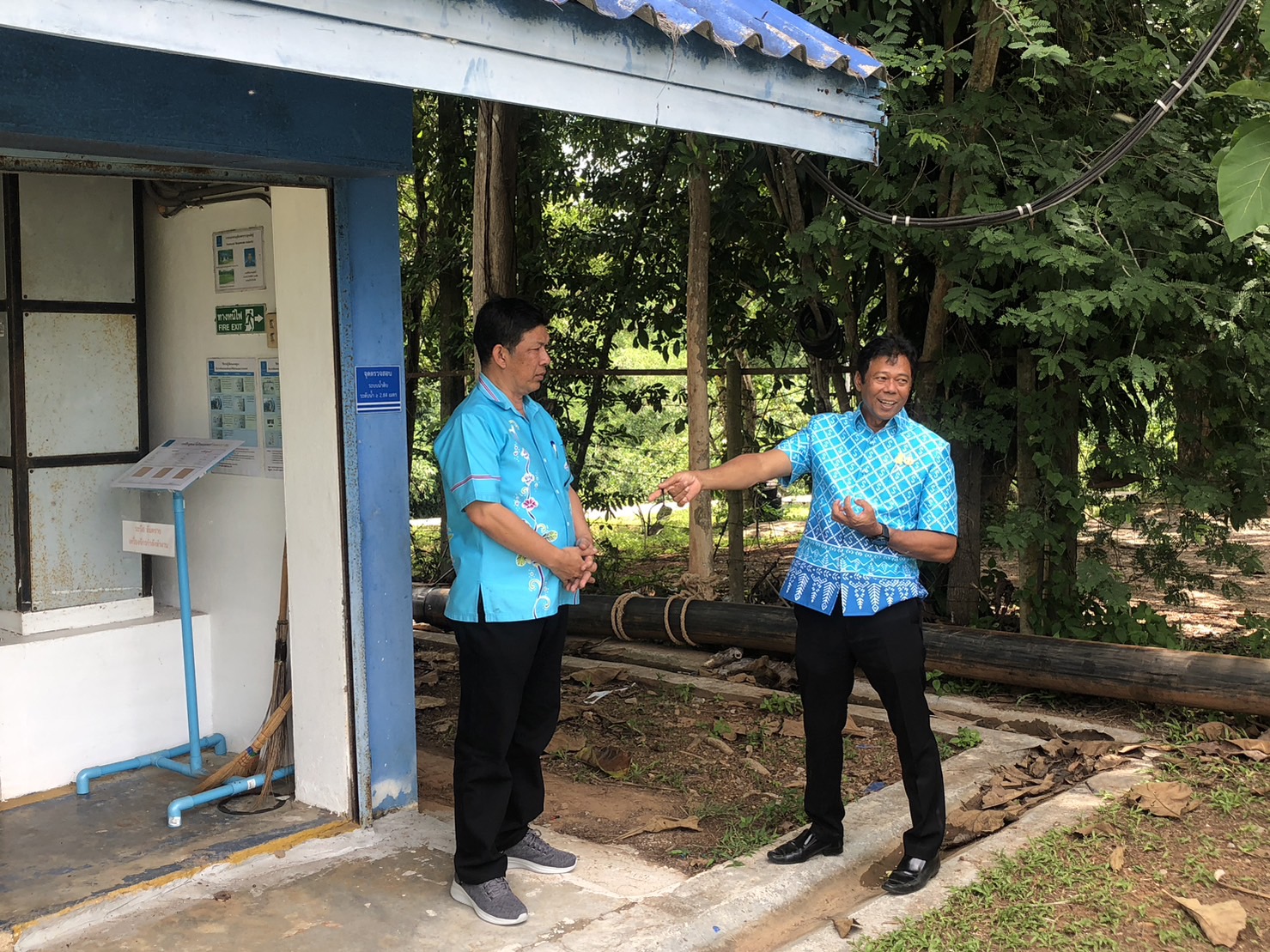 การประปาส่วนภูมิภาคสาขากาญจนดิษฐ์ ให้การต้อนรับ นายบุญส่ง ศรีวิเชียร ผู้ช่วยผู้อำนวยการการประปาส่วนภูมิภาคเขต 4 (วิชาการ) ในโอกาสลงพื้นที่ ตรวจเยี่ยมกปภ.สาขากาญจนดิษฐ์