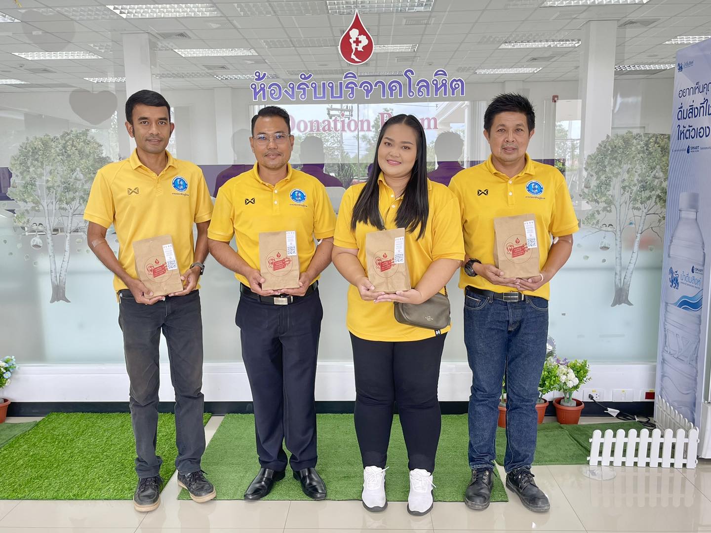 การประปาส่วนภูมิภาคสาขาสงขลา เข้าร่วมบริจาคโลหิต ถวายเป็นพระราชกุศลแด่พระบาทสมเด็จพระเจ้าอยู่หัว เนื่องในโอกาสวันเฉลิมพระชนมพรรษา วันที่ 28 กรกฎาคม 2566 ณ ภาคบริการโลหิตแห่งชาติที่ 12 ตำบลควนลัง อำเภอหาดใหญ่ จังหวัดสงขลา